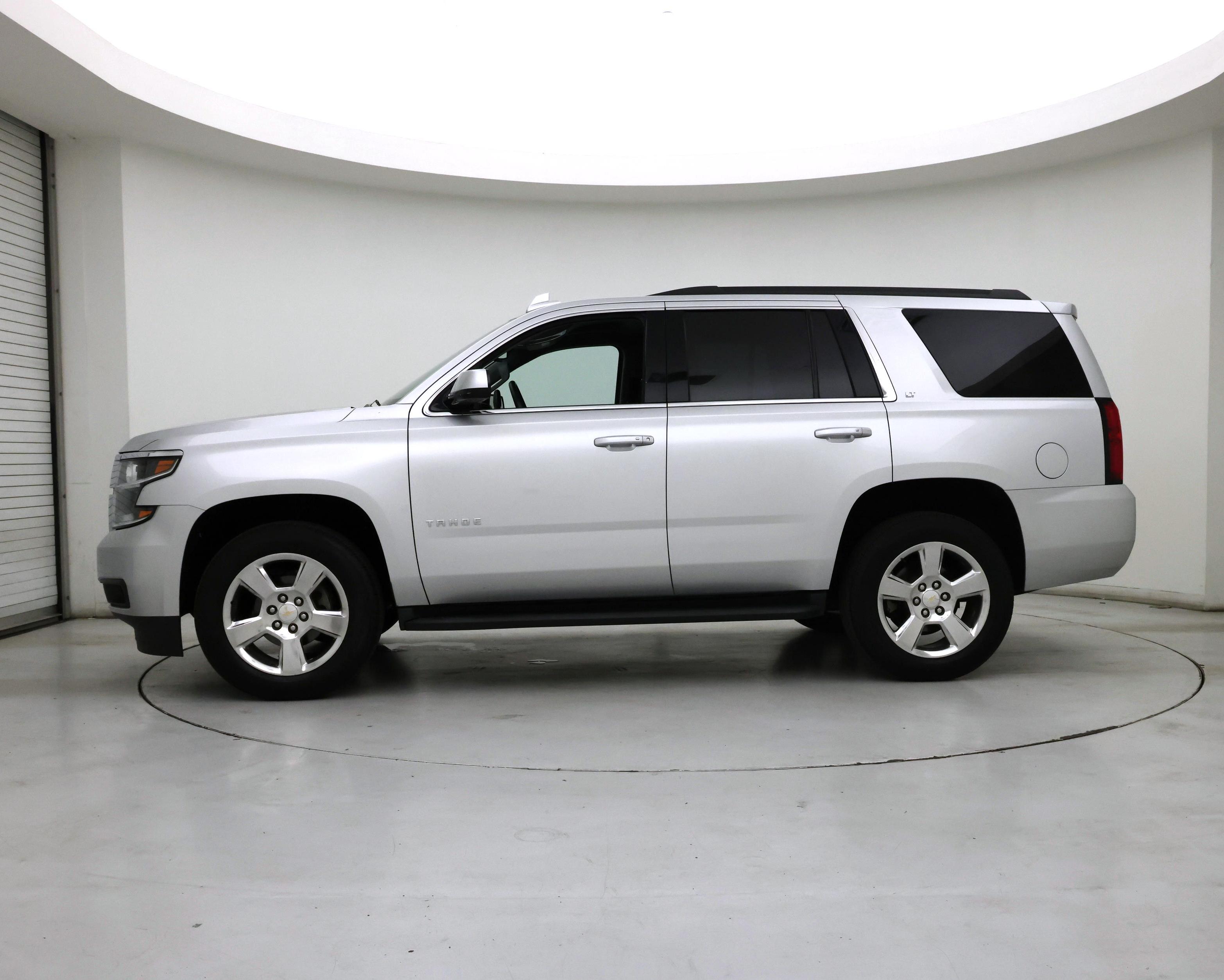 Thumbnail: 2016 Chevrolet Tahoe - 3