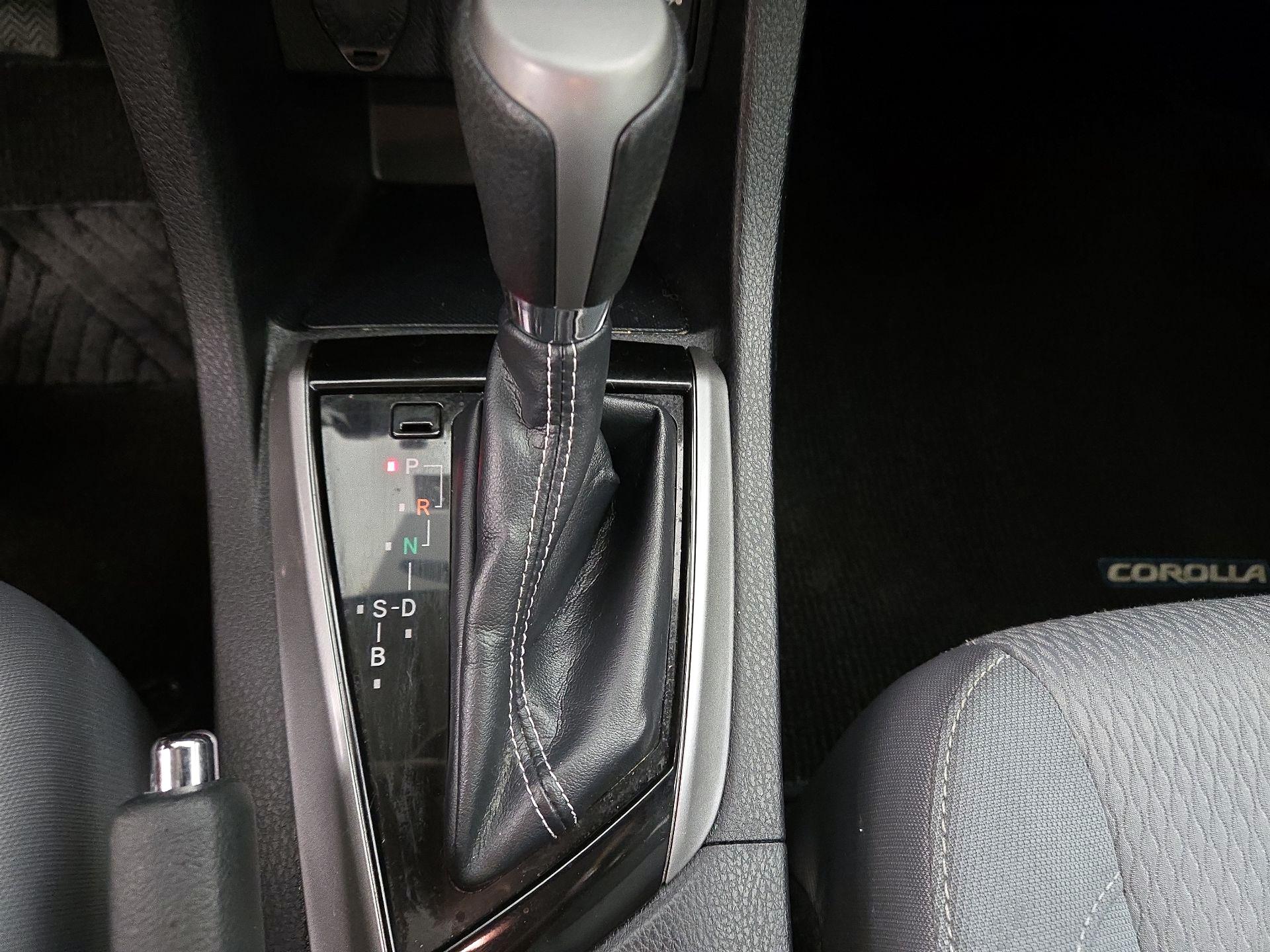 Thumbnail: 2014 Toyota Corolla - 17