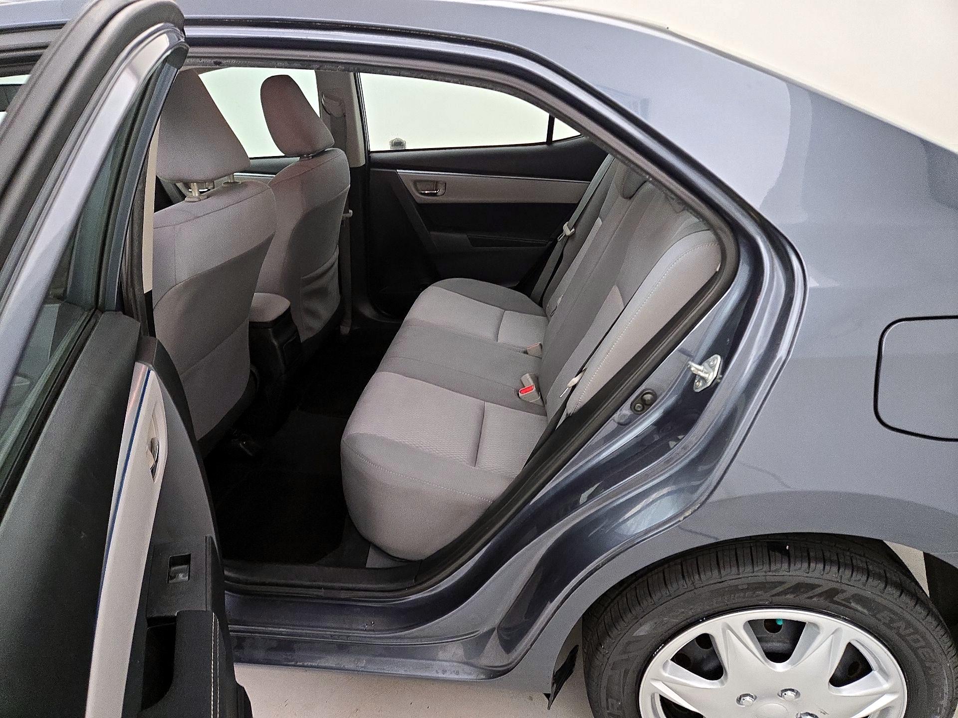 Thumbnail: 2014 Toyota Corolla - 18