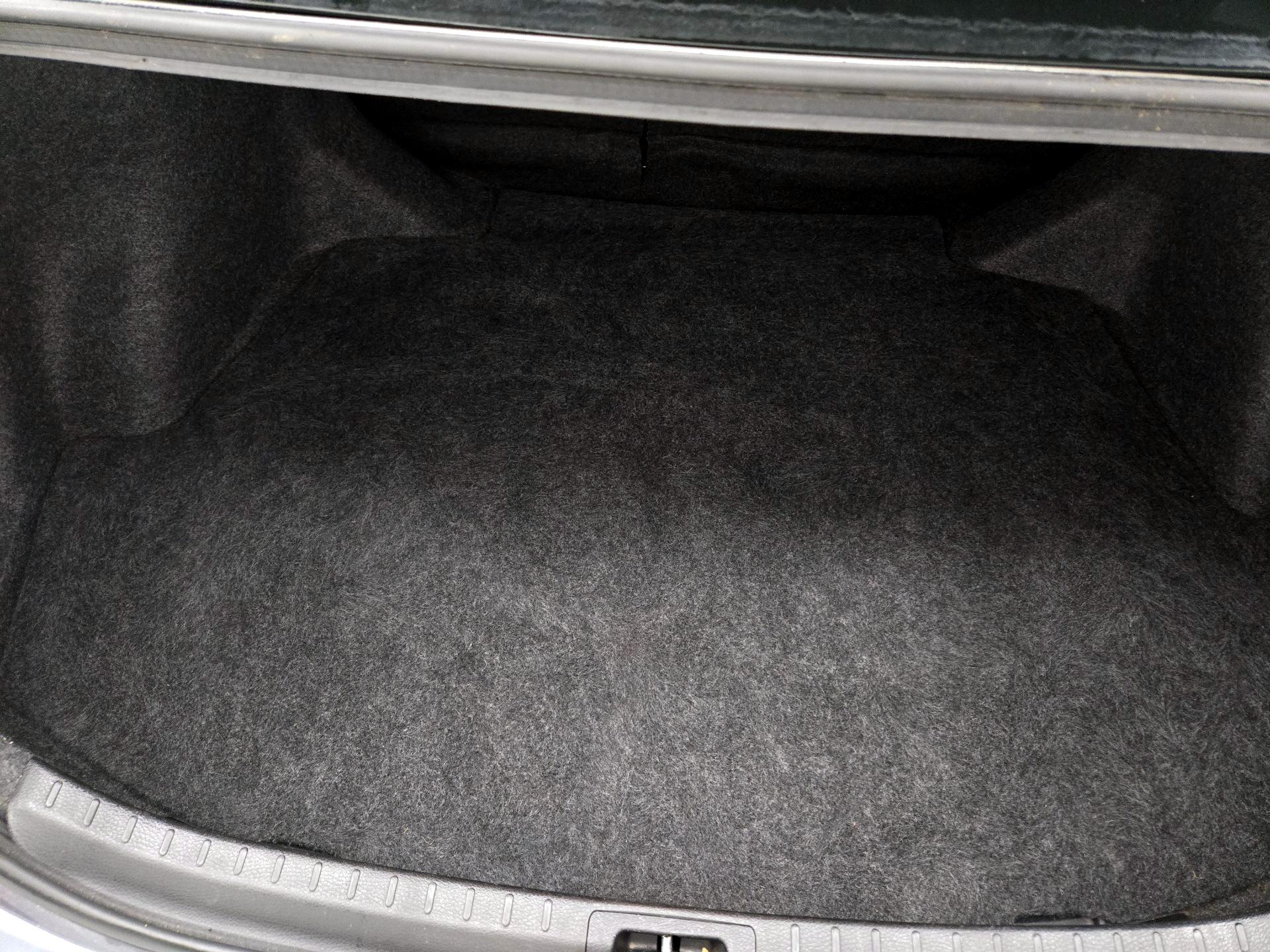 Thumbnail: 2014 Toyota Corolla - 19