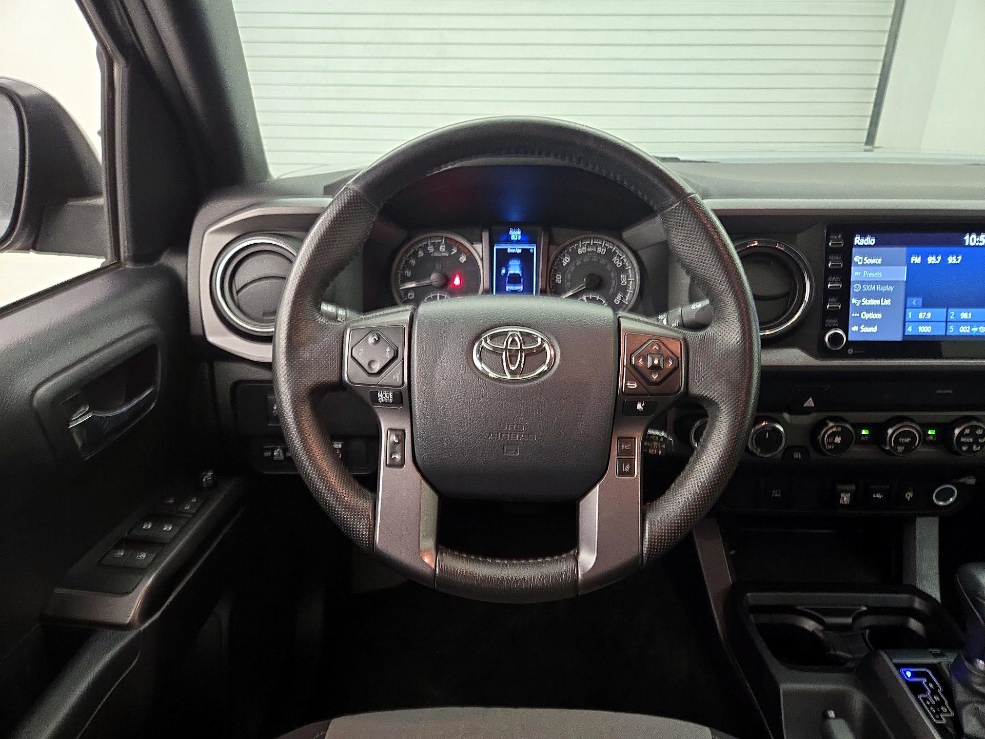 Thumbnail: 2020 Toyota Tacoma - 10