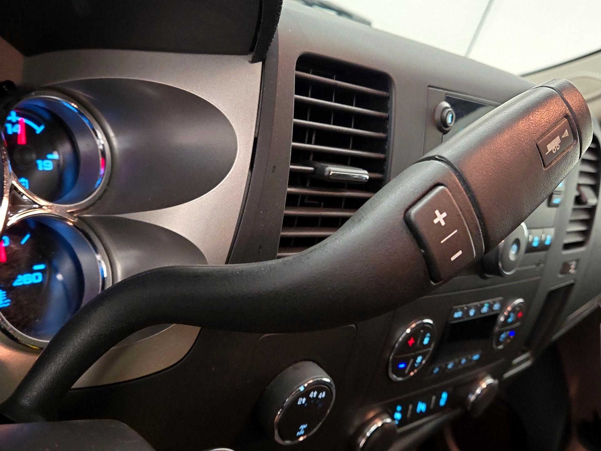 Thumbnail: 2013 GMC Sierra 2500 - 16