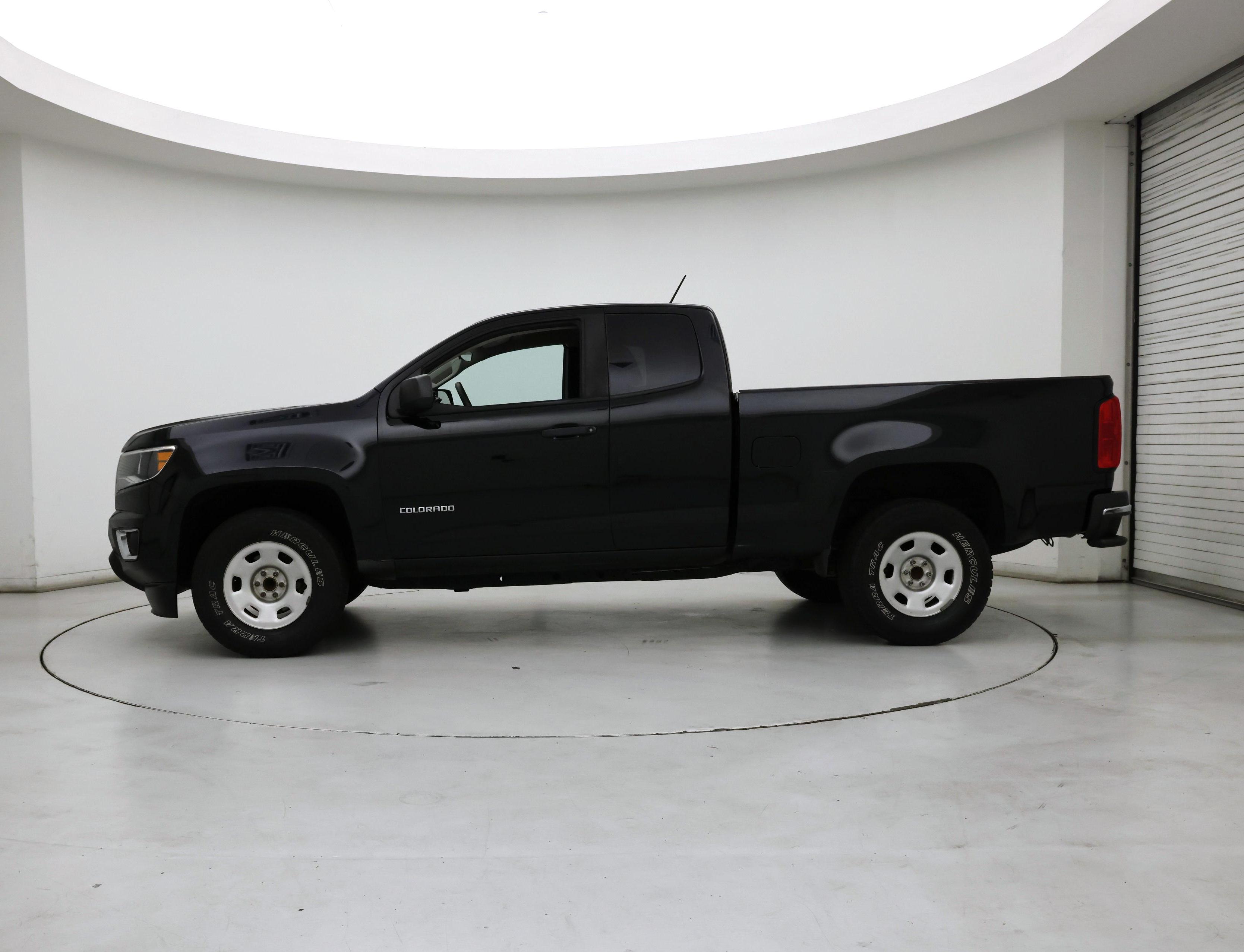 Thumbnail: 2019 Chevrolet Colorado - 3