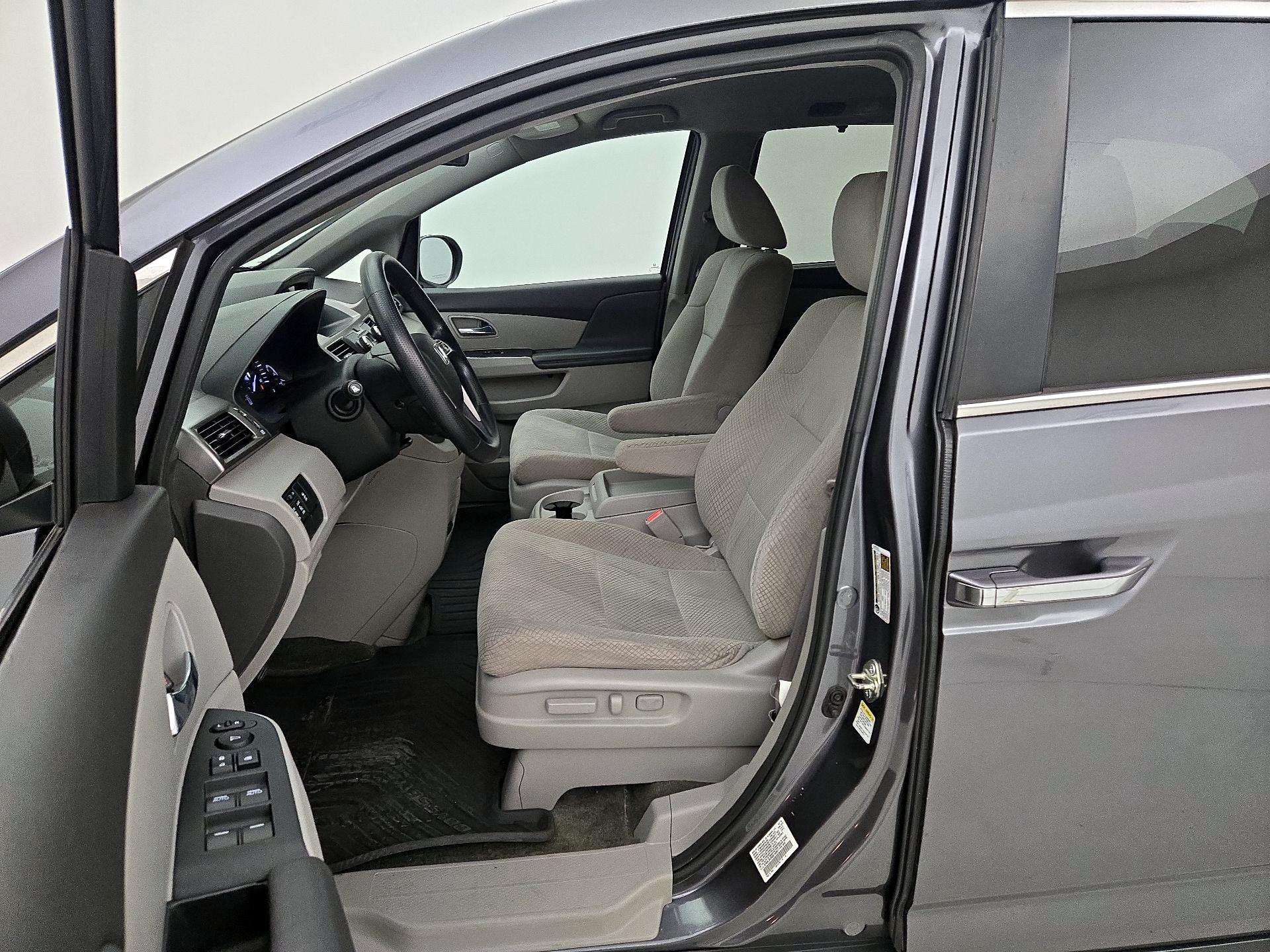 Thumbnail: 2016 Honda Odyssey - 11
