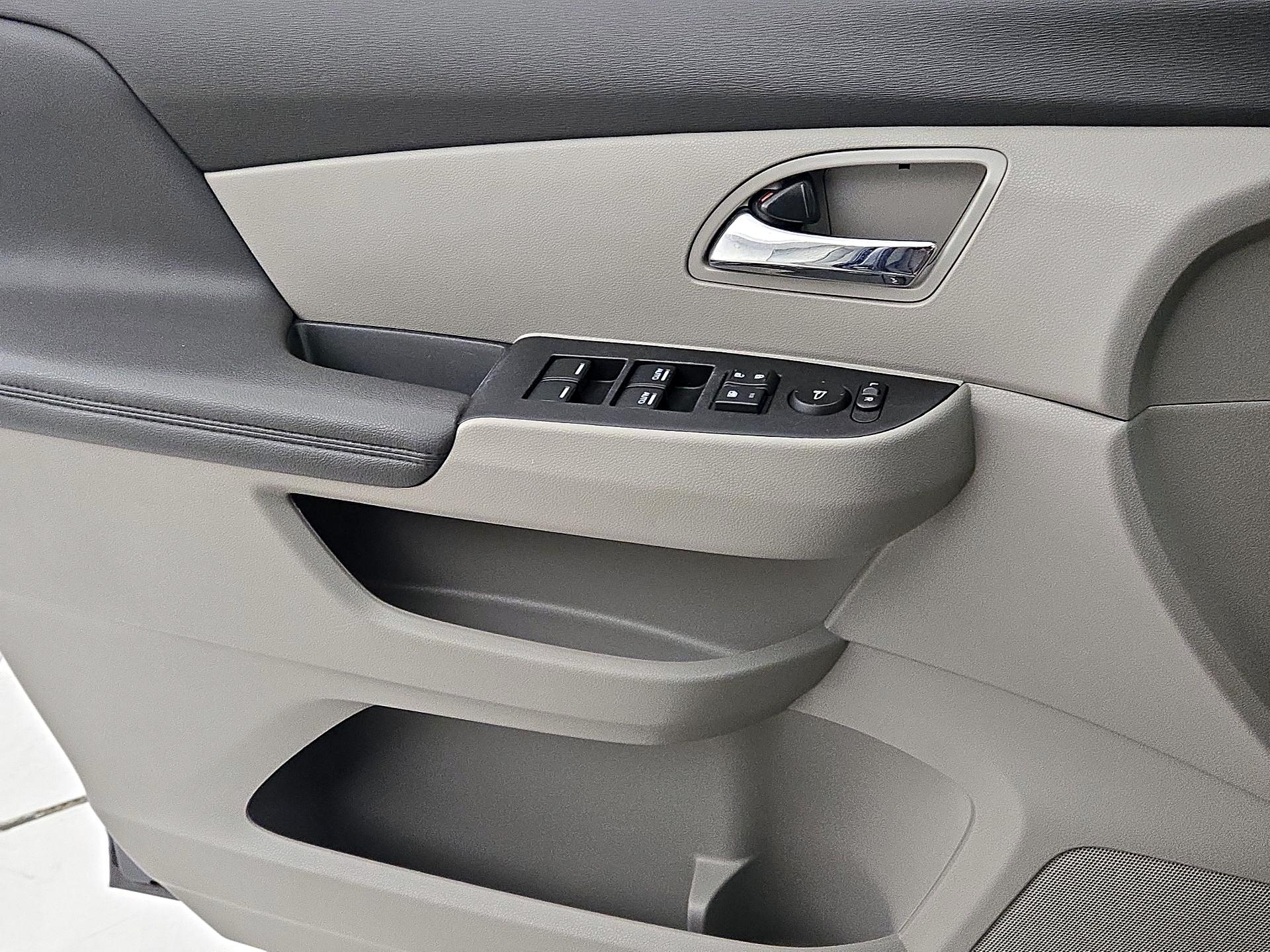 Thumbnail: 2016 Honda Odyssey - 12