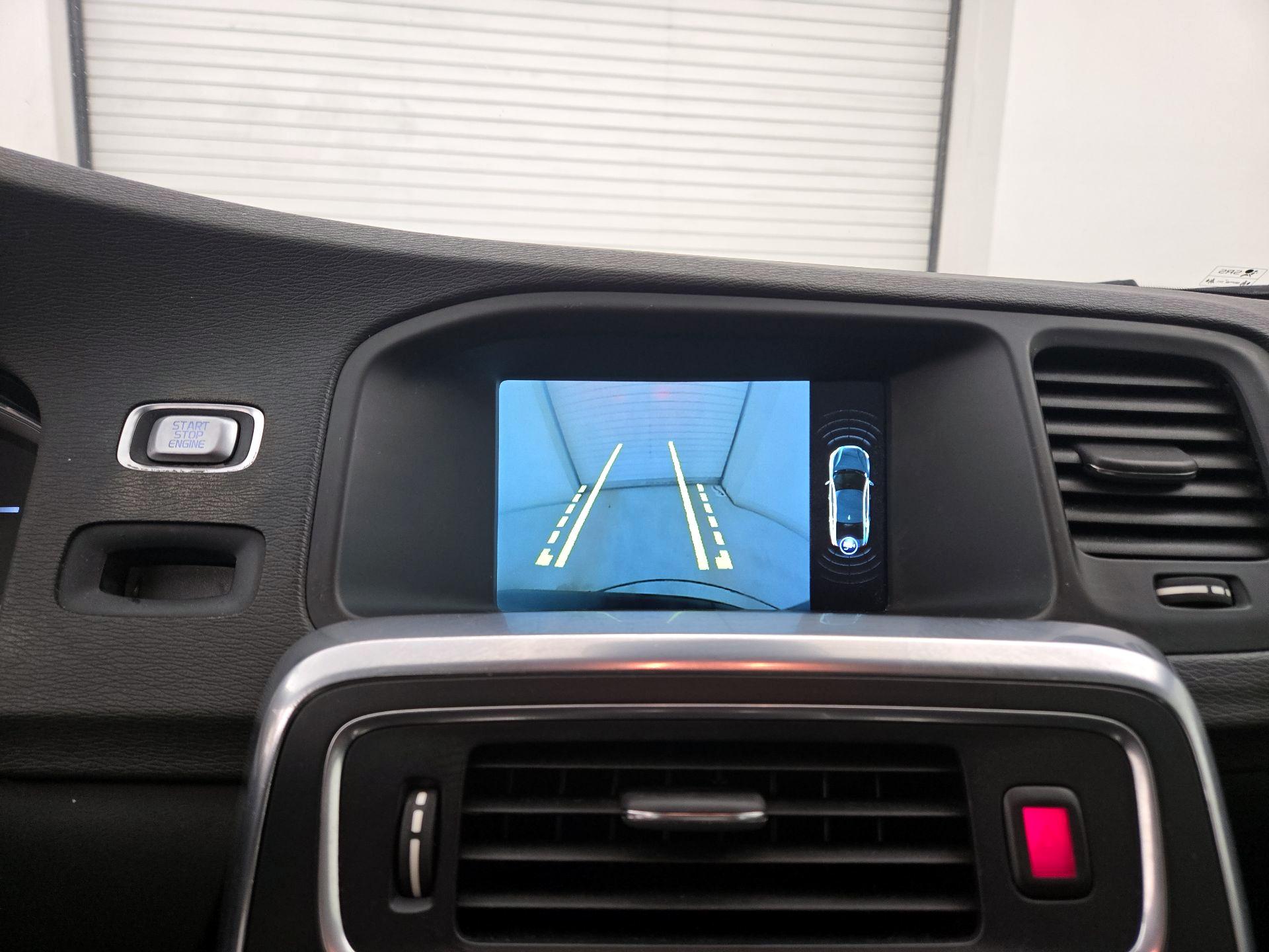 Thumbnail: 2015 Volvo S60 - 14
