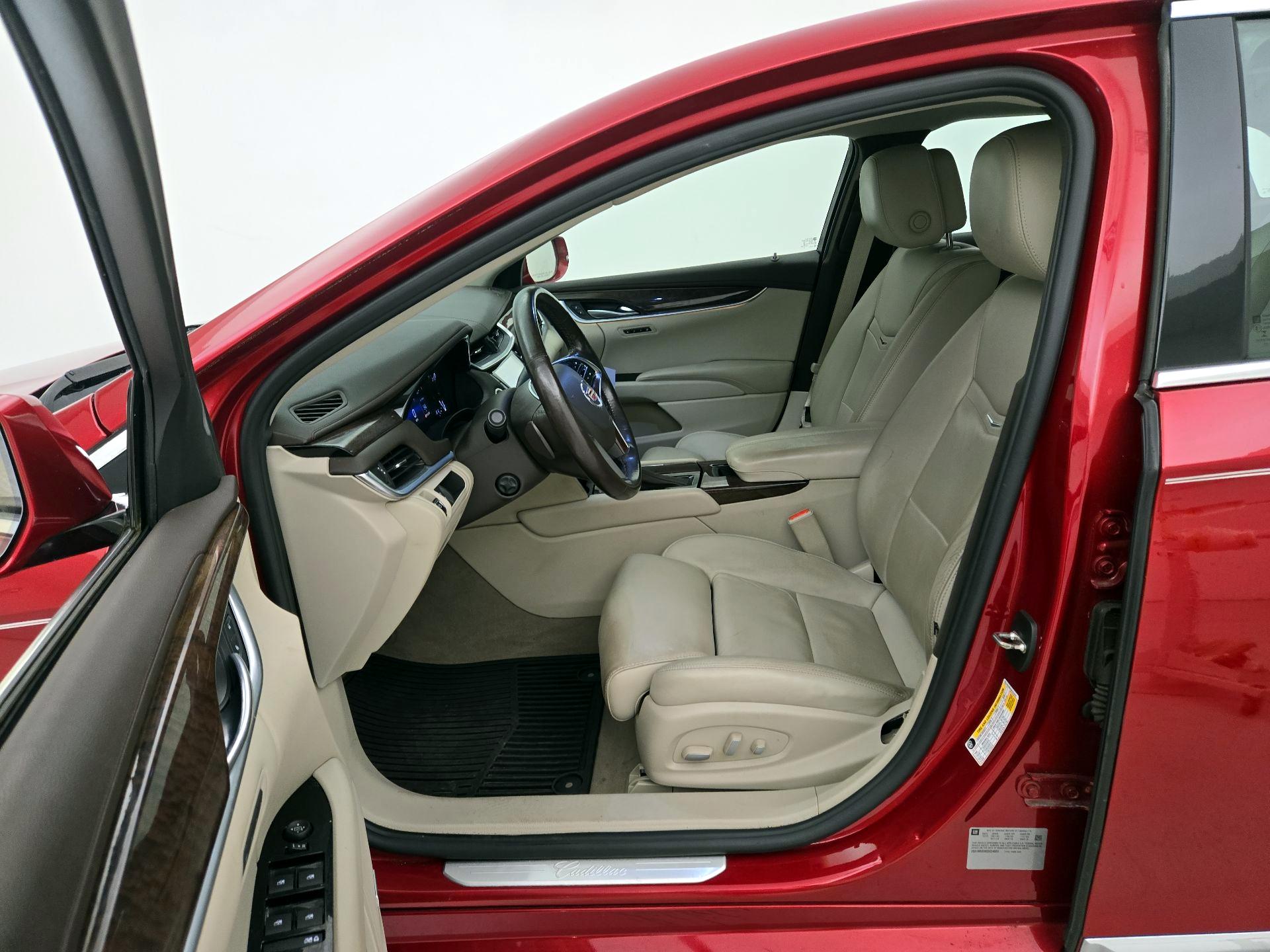 Thumbnail: 2014 Cadillac XTS - 11