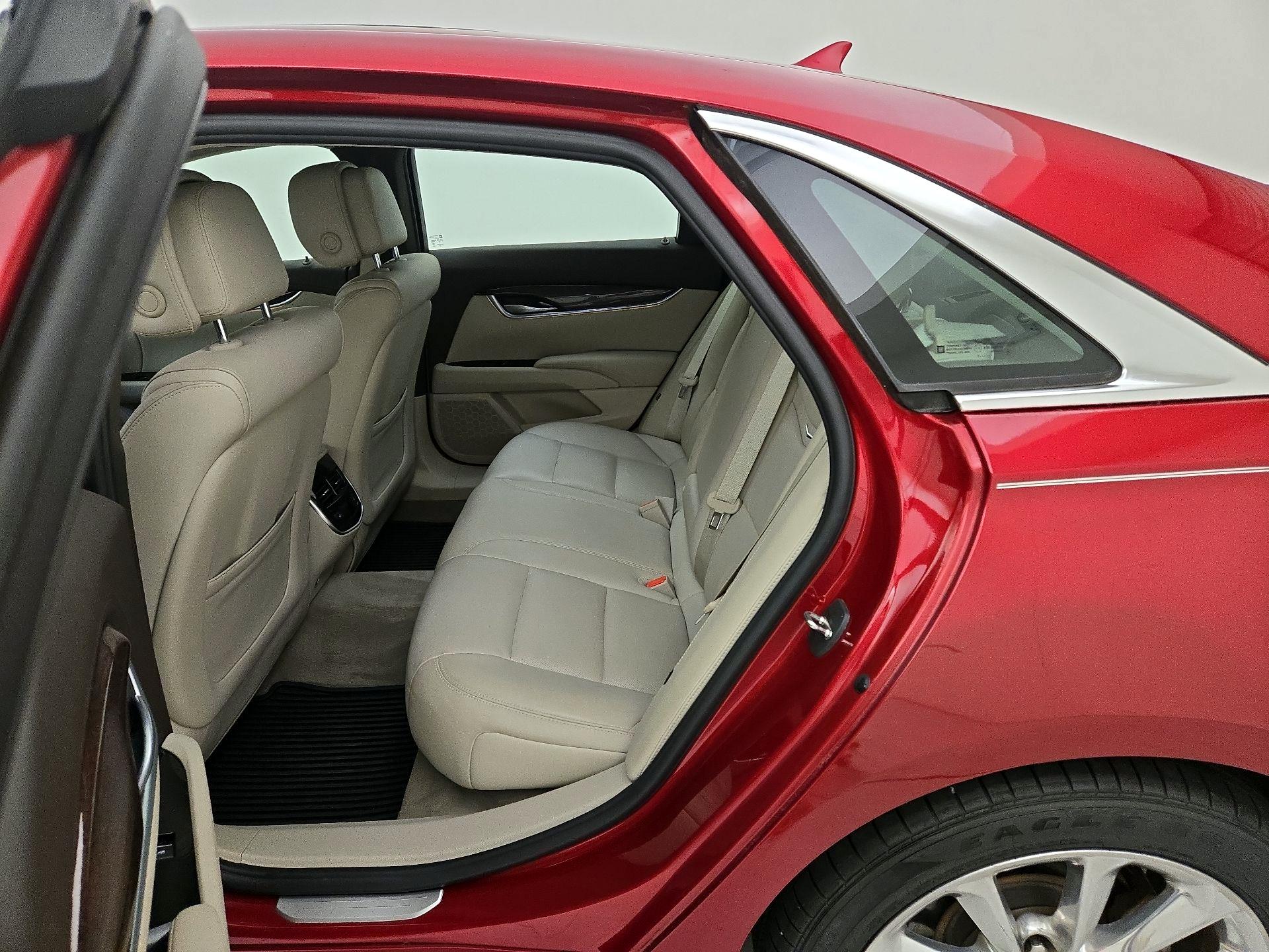Thumbnail: 2014 Cadillac XTS - 17
