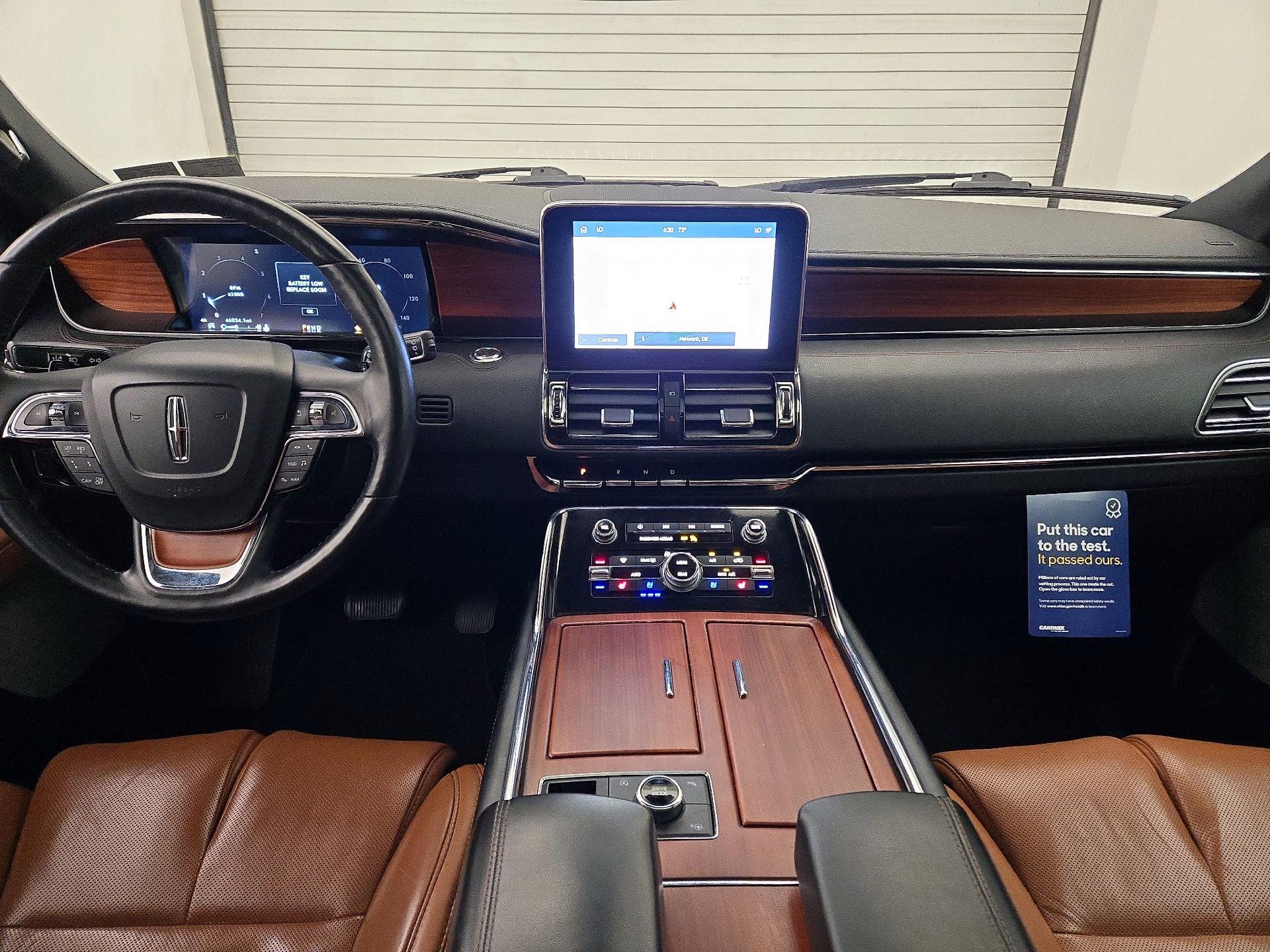 Thumbnail: 2020 Lincoln Navigator L - 9