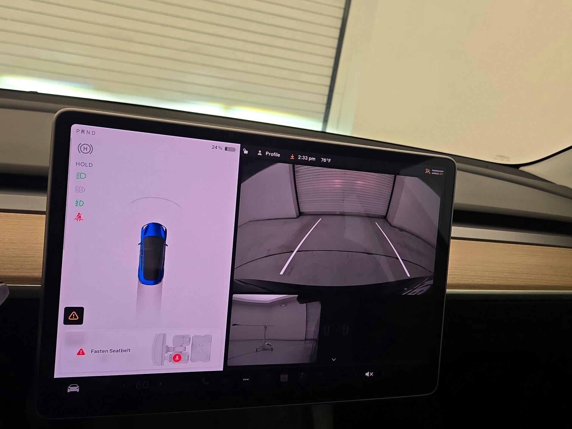 Thumbnail: 2022 Tesla Model 3 - 14