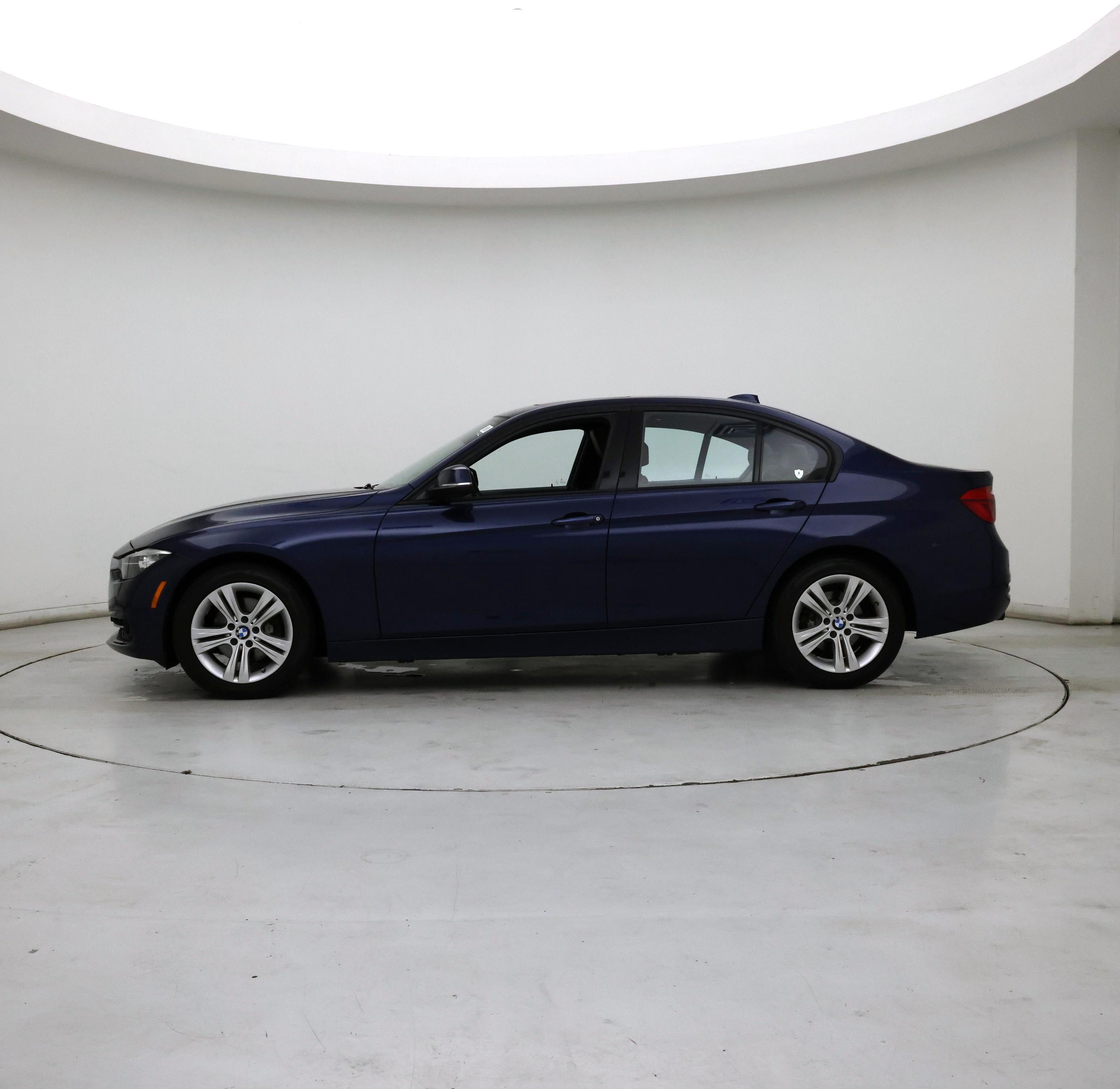 Thumbnail: 2016 BMW 3 Series - 3