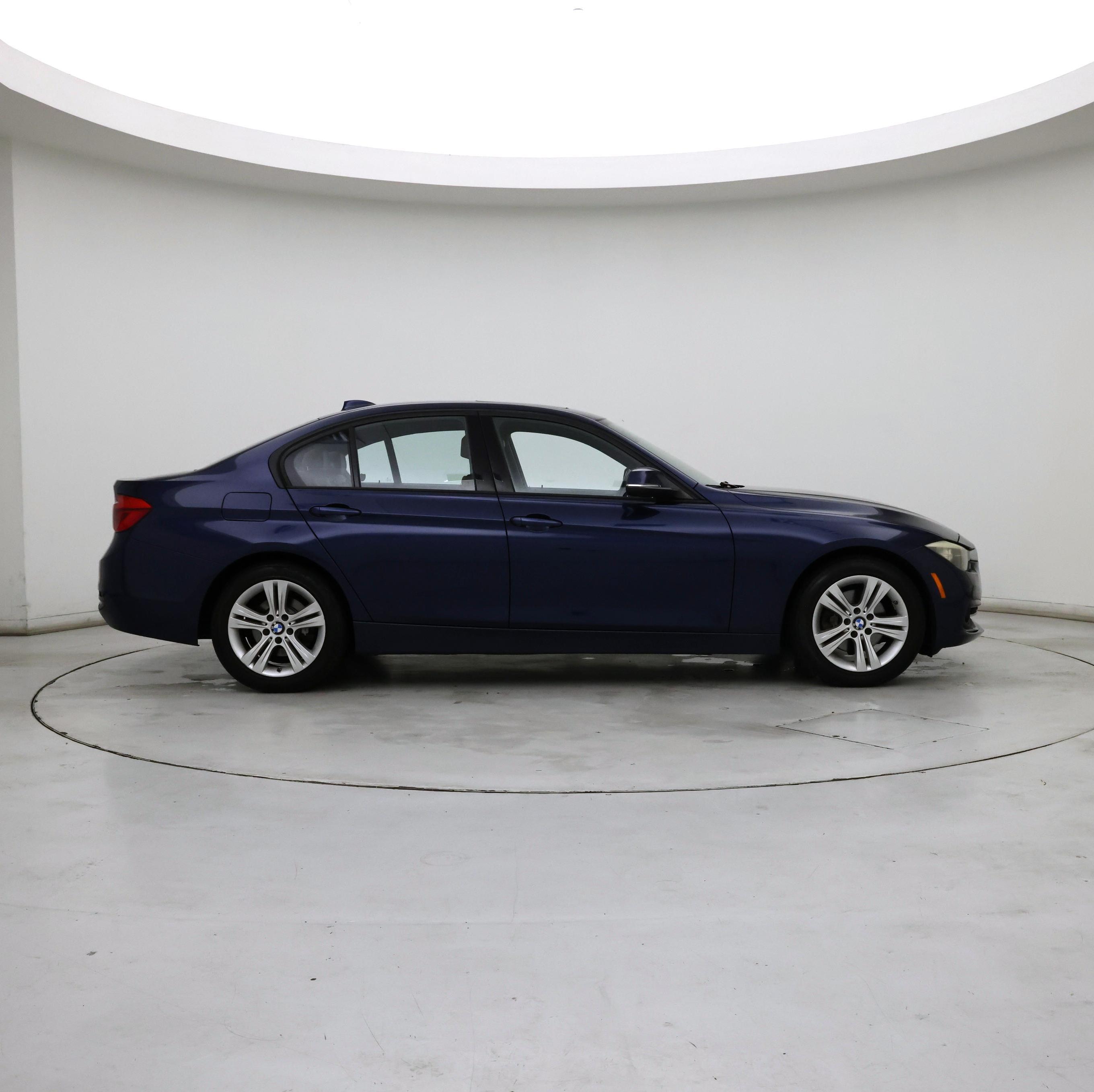 Thumbnail: 2016 BMW 3 Series - 7