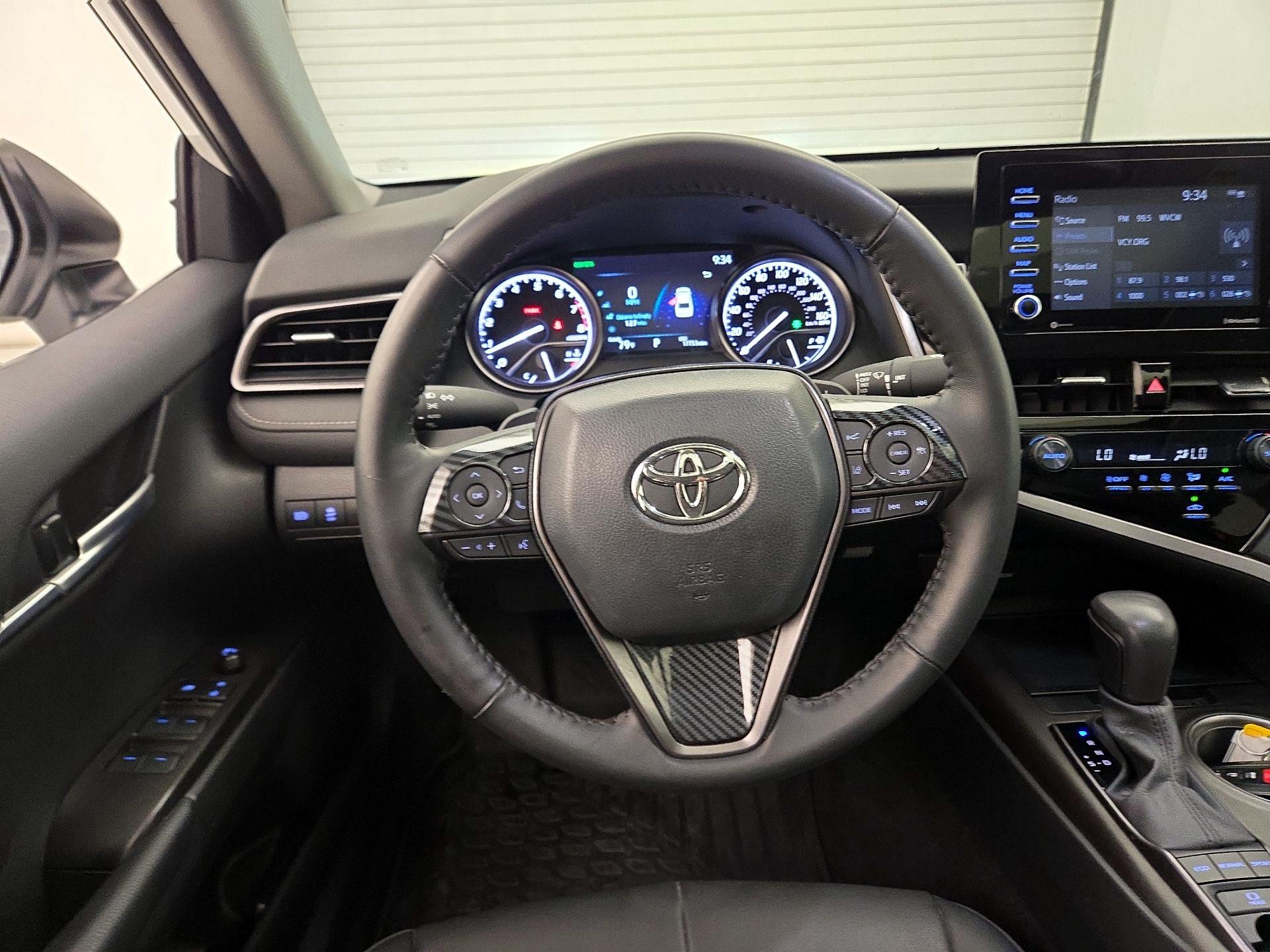Thumbnail: 2024 Toyota Camry - 10