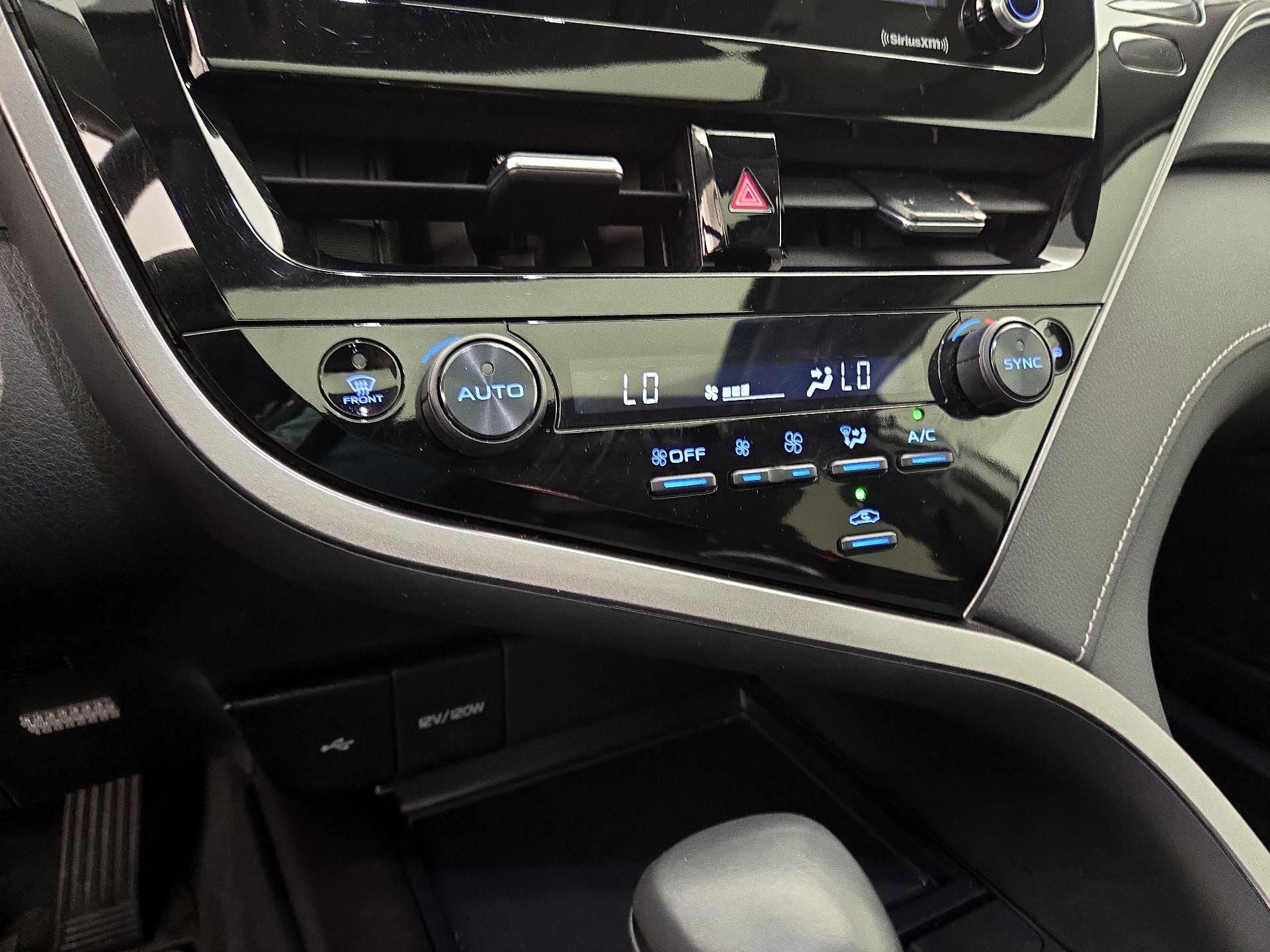 Thumbnail: 2024 Toyota Camry - 16
