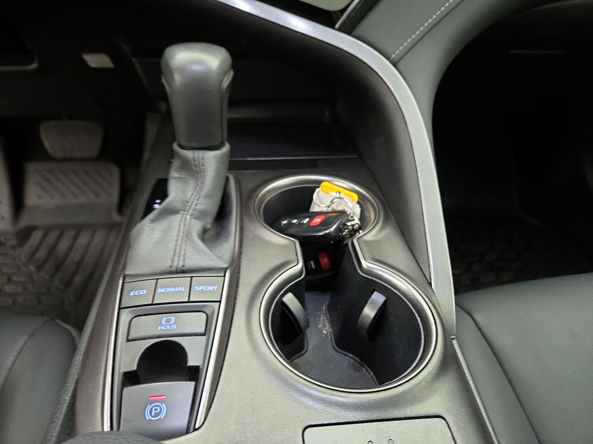 Thumbnail: 2024 Toyota Camry - 17