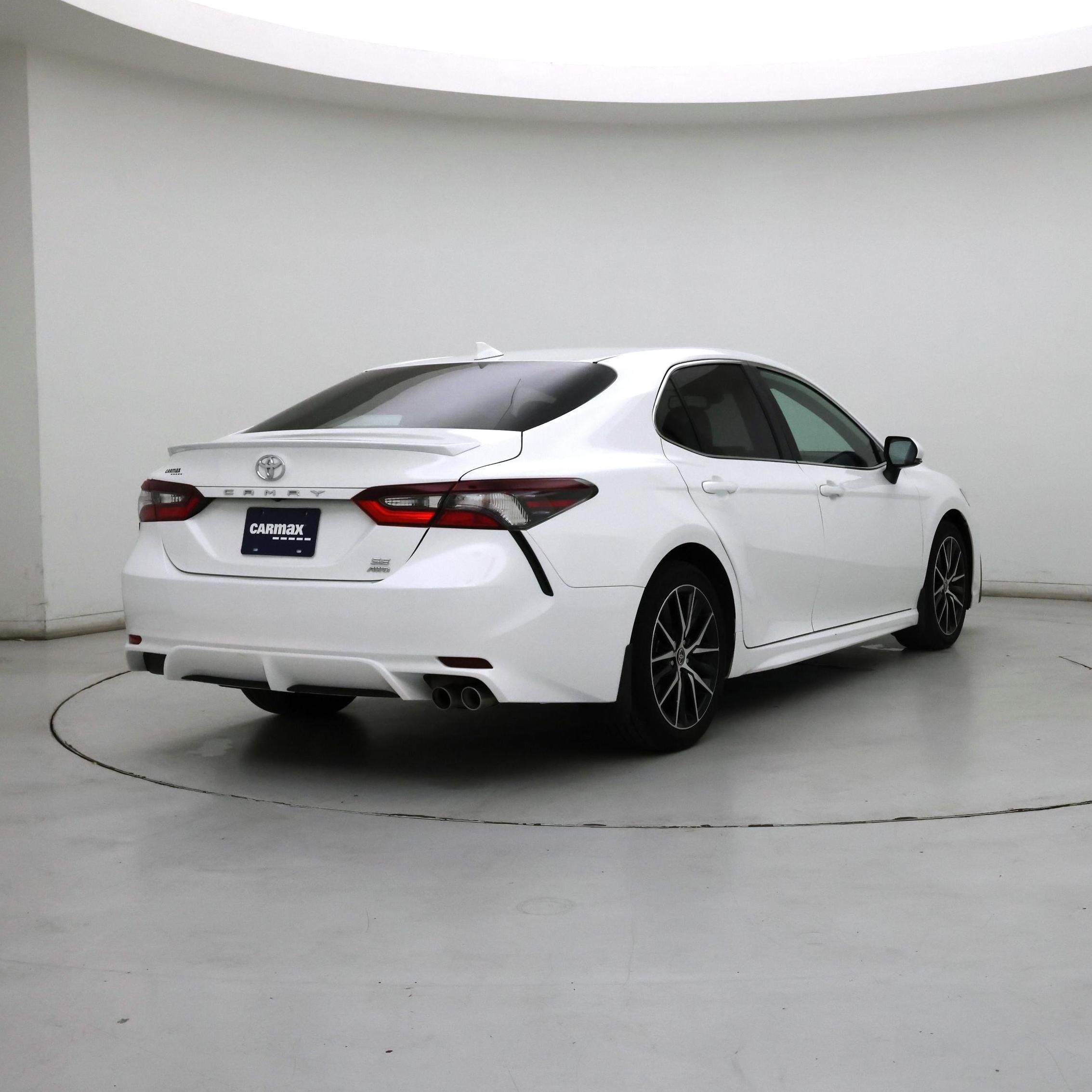 Thumbnail: 2024 Toyota Camry - 8