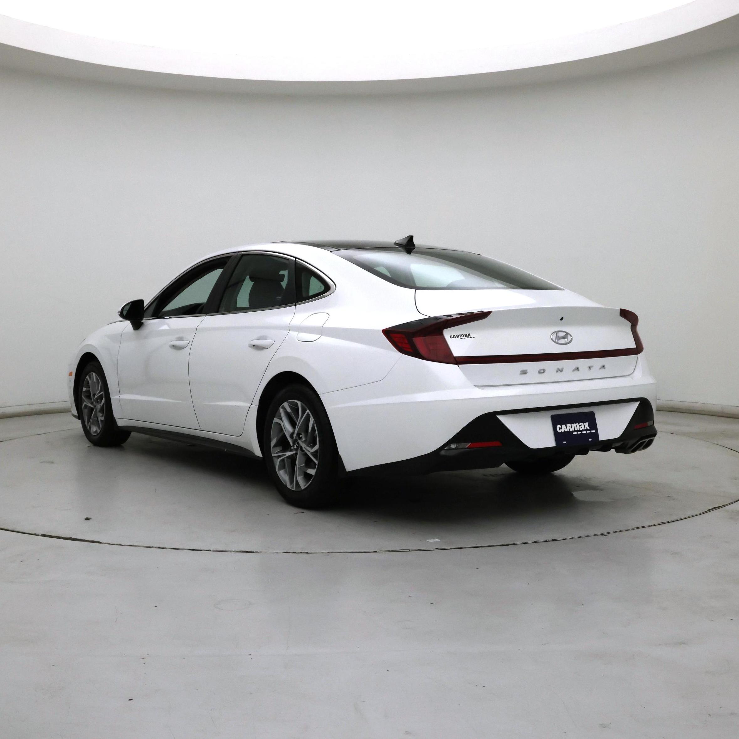 Thumbnail: 2023 Hyundai Sonata - 2