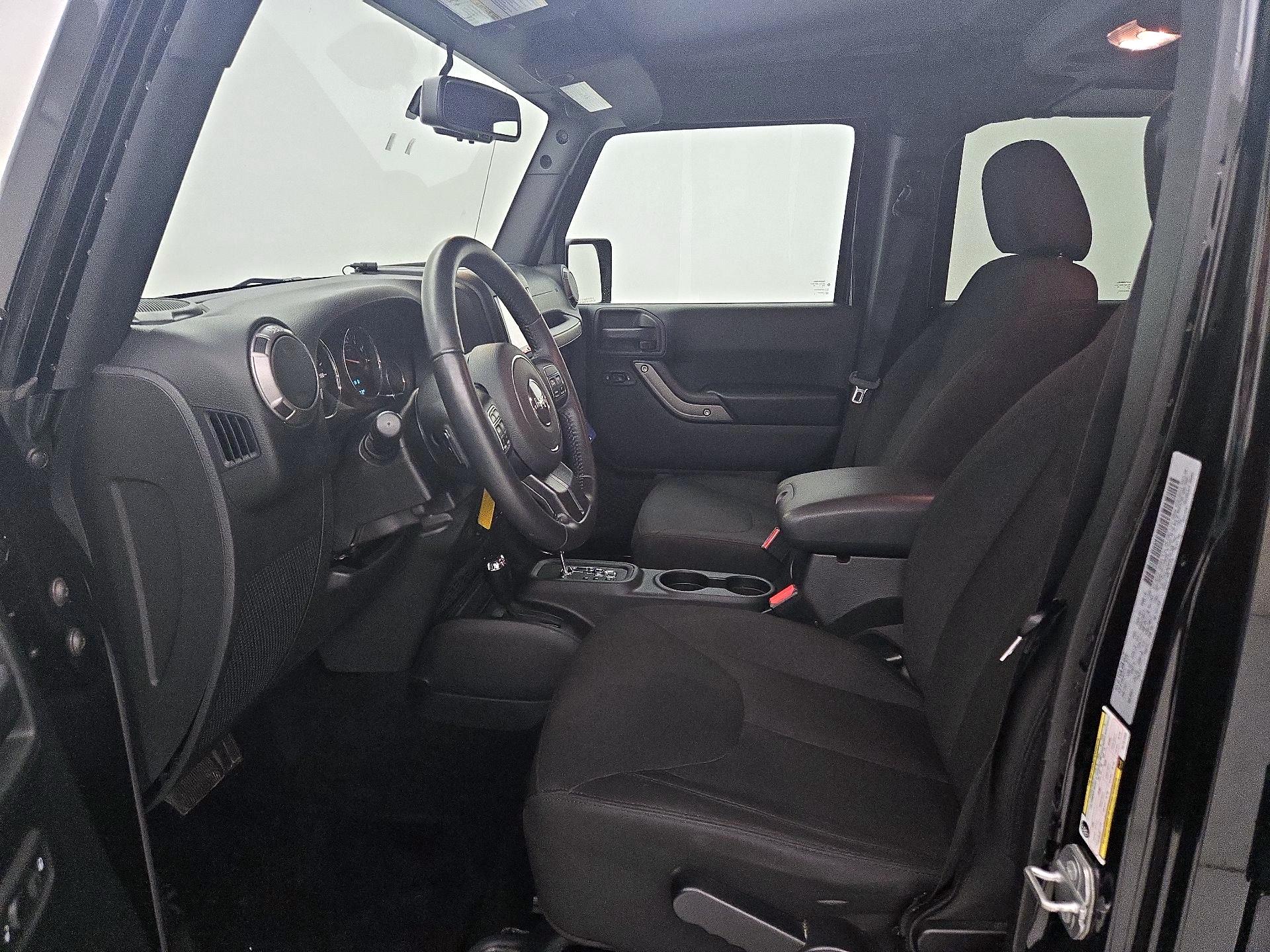 Thumbnail: 2017 Jeep Wrangler - 11