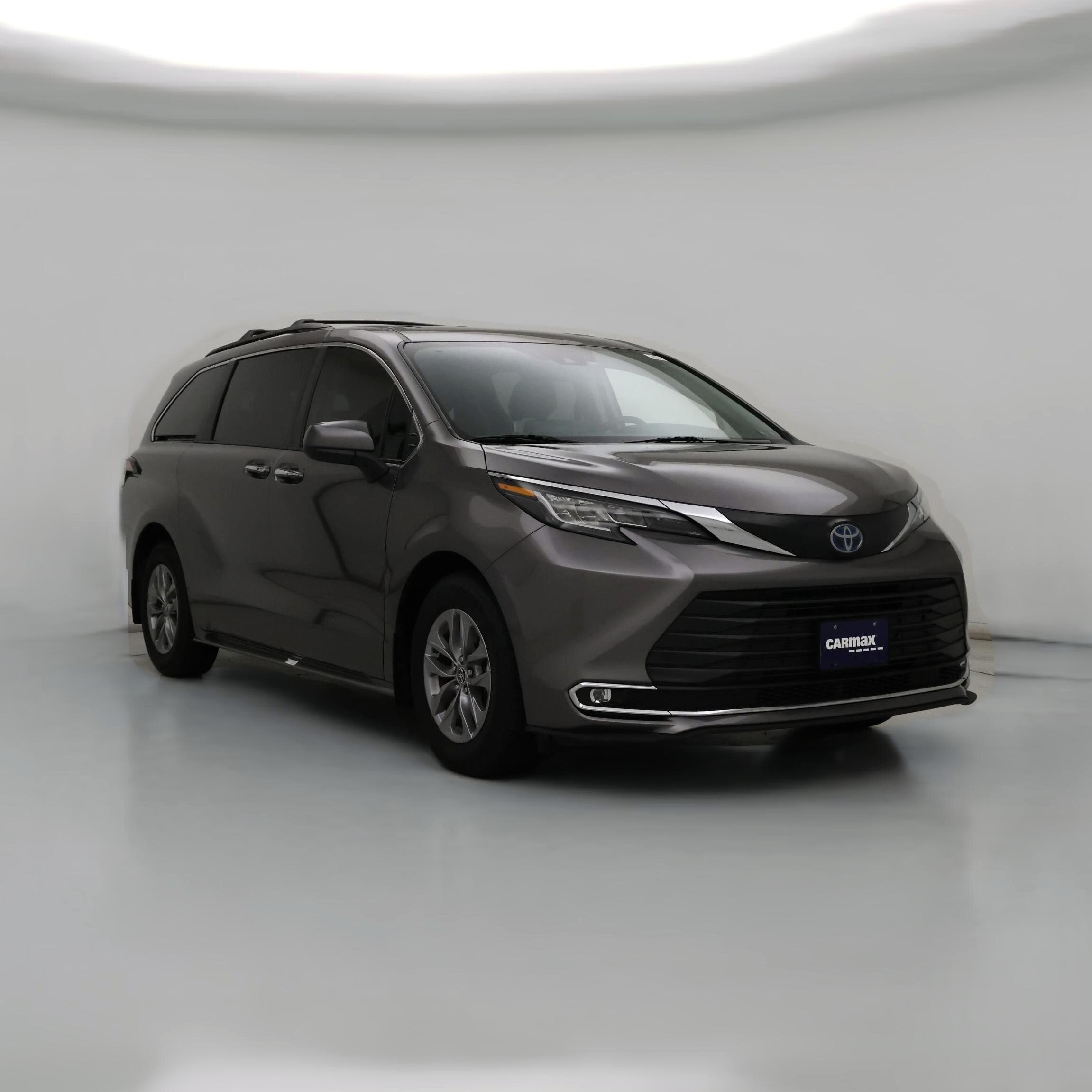 Thumbnail: 2022 Toyota Sienna - 1