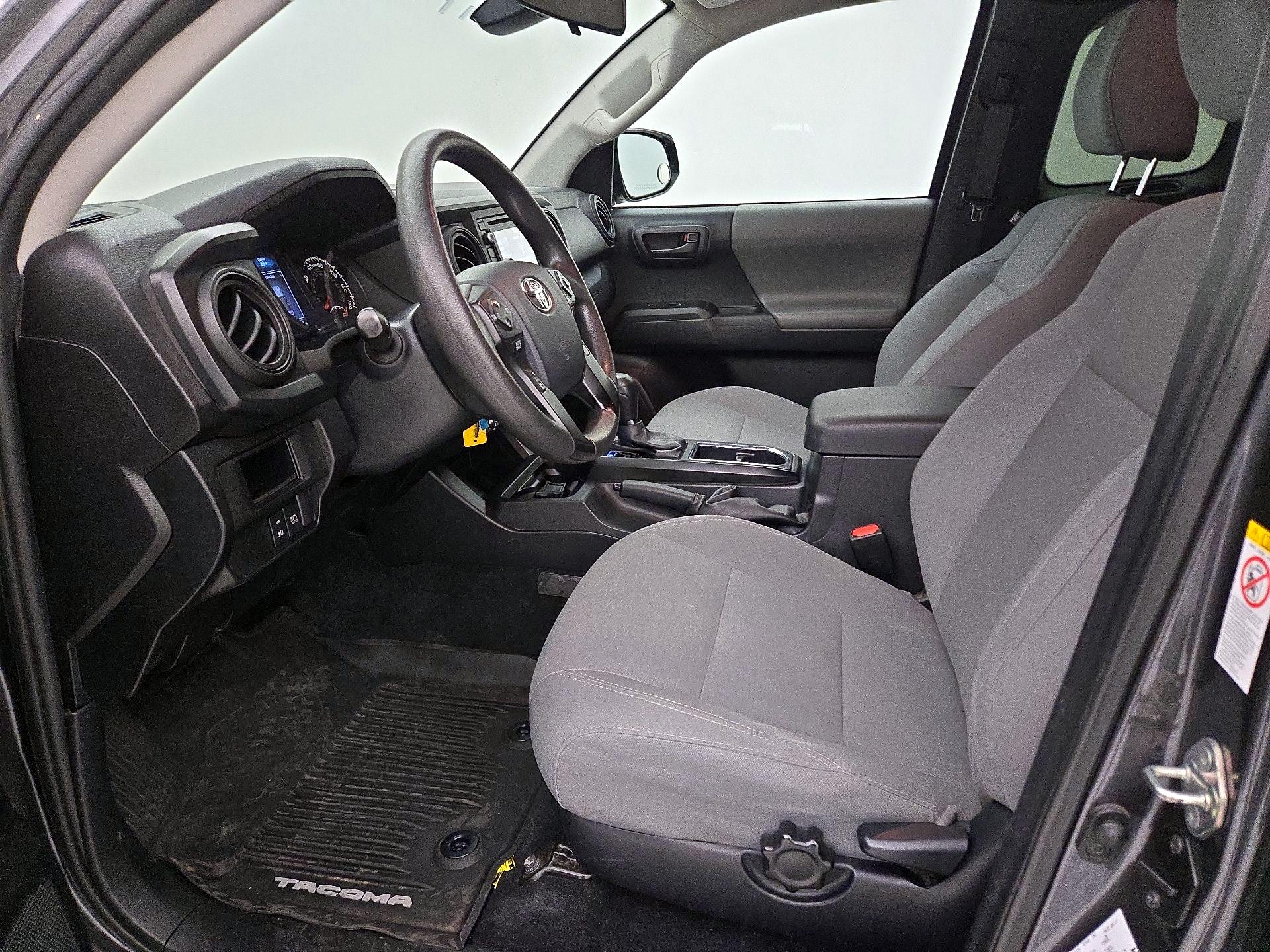 Thumbnail: 2019 Toyota Tacoma - 11
