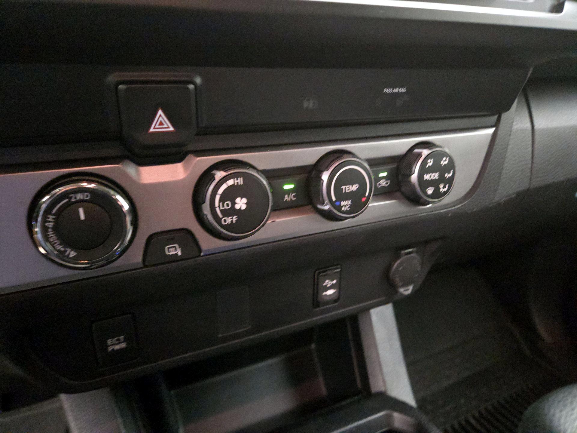Thumbnail: 2019 Toyota Tacoma - 16
