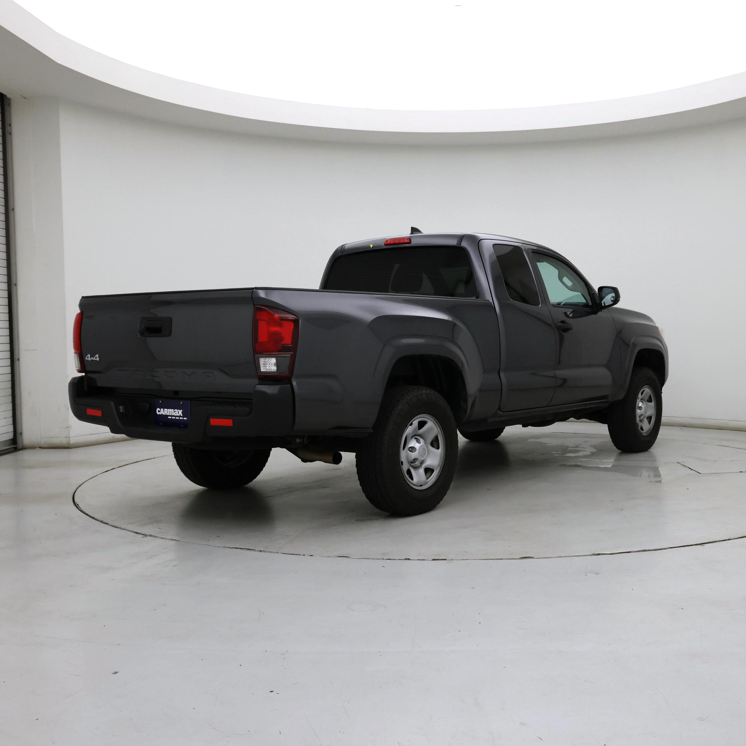 Thumbnail: 2019 Toyota Tacoma - 8