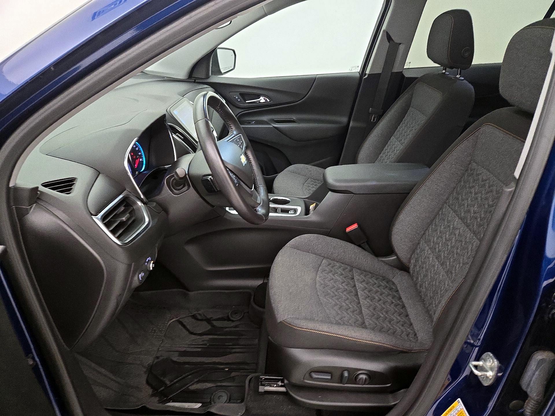 Thumbnail: 2022 Chevrolet Equinox - 11