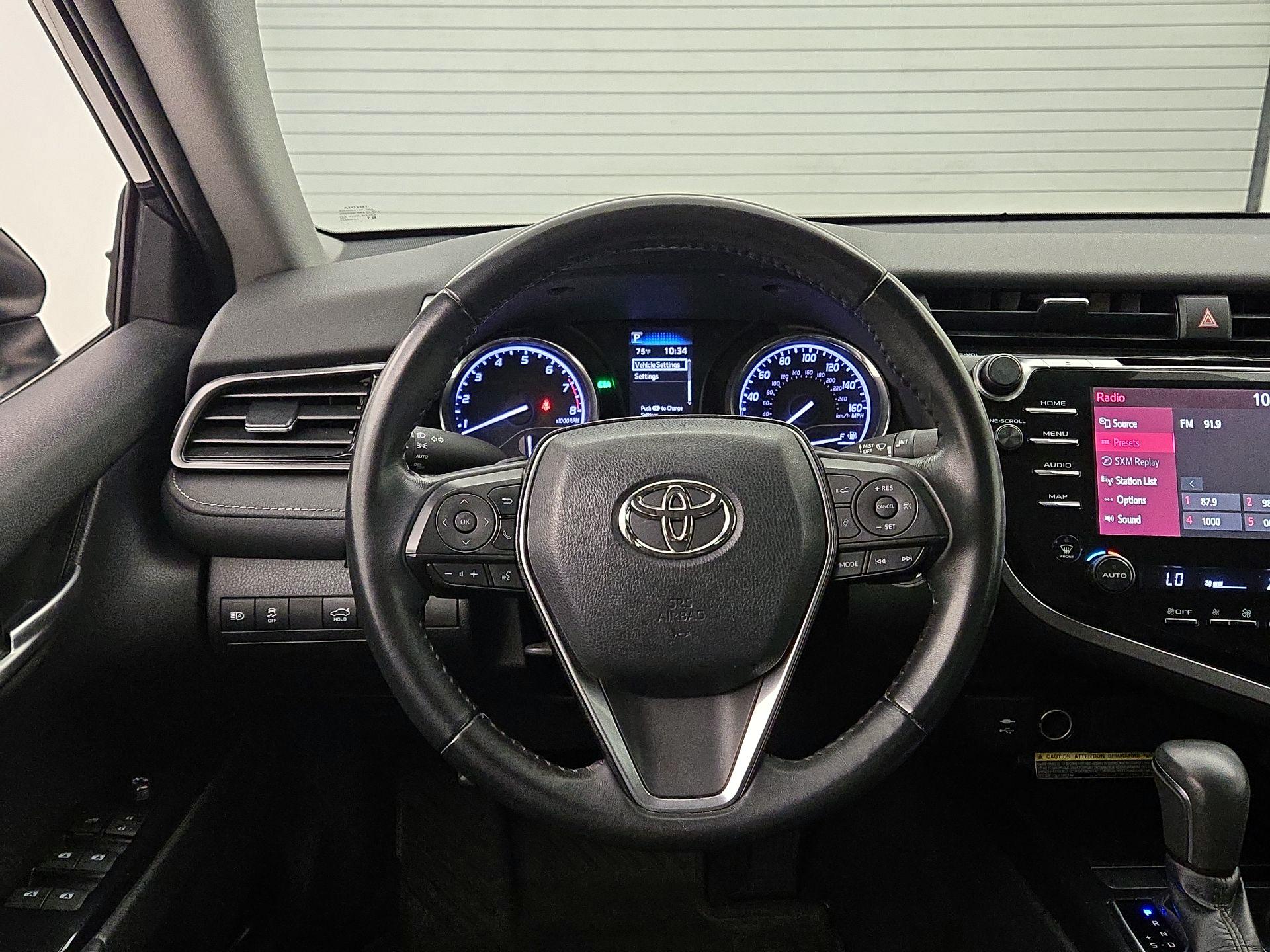 Thumbnail: 2019 Toyota Camry - 10
