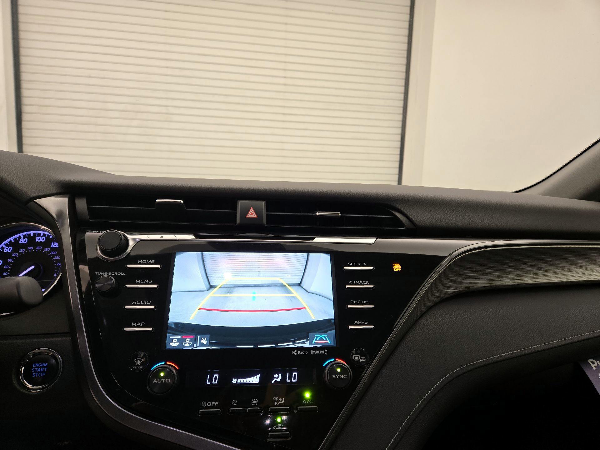 Thumbnail: 2019 Toyota Camry - 14