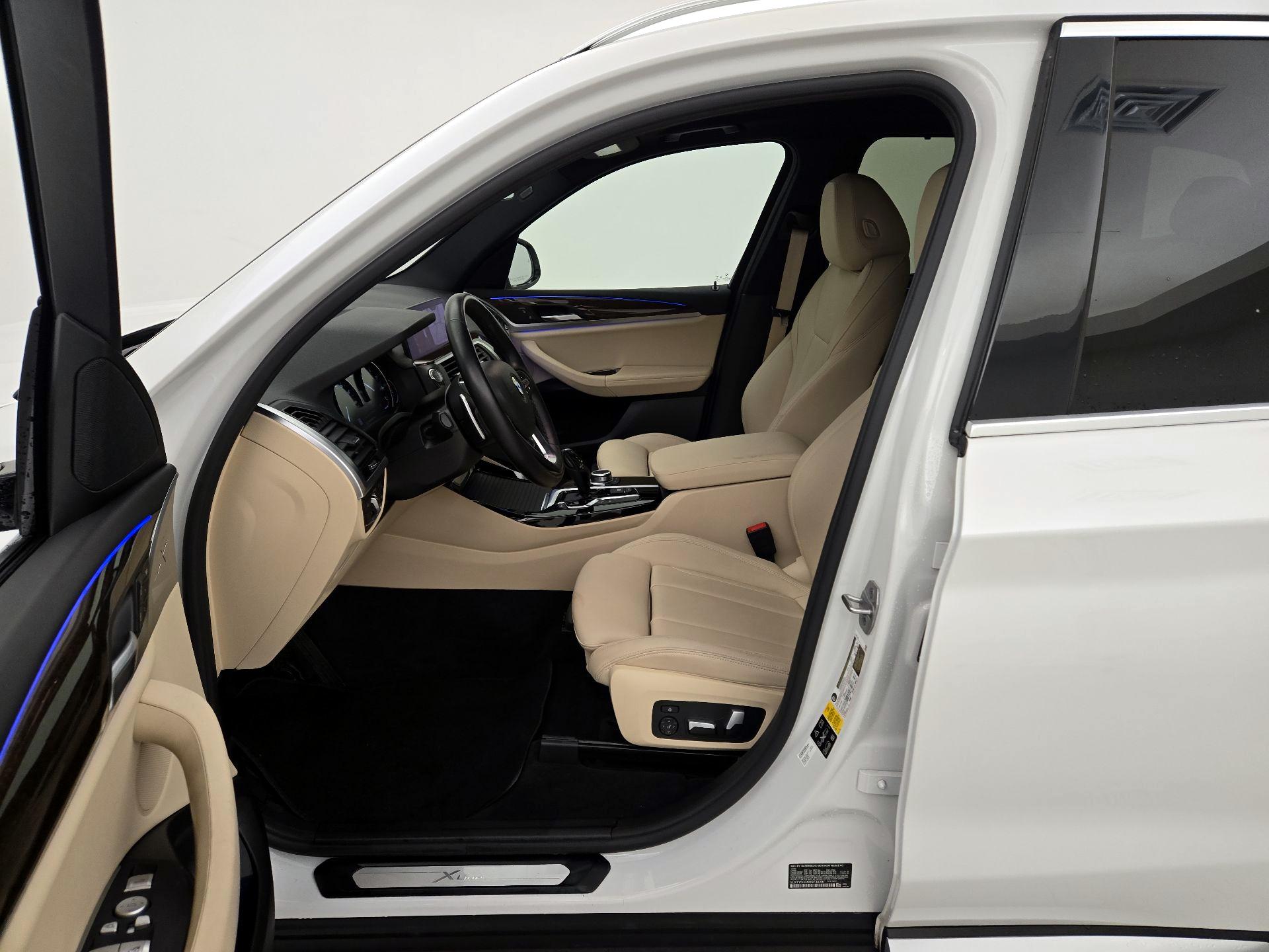 Thumbnail: 2021 BMW X3 - 11