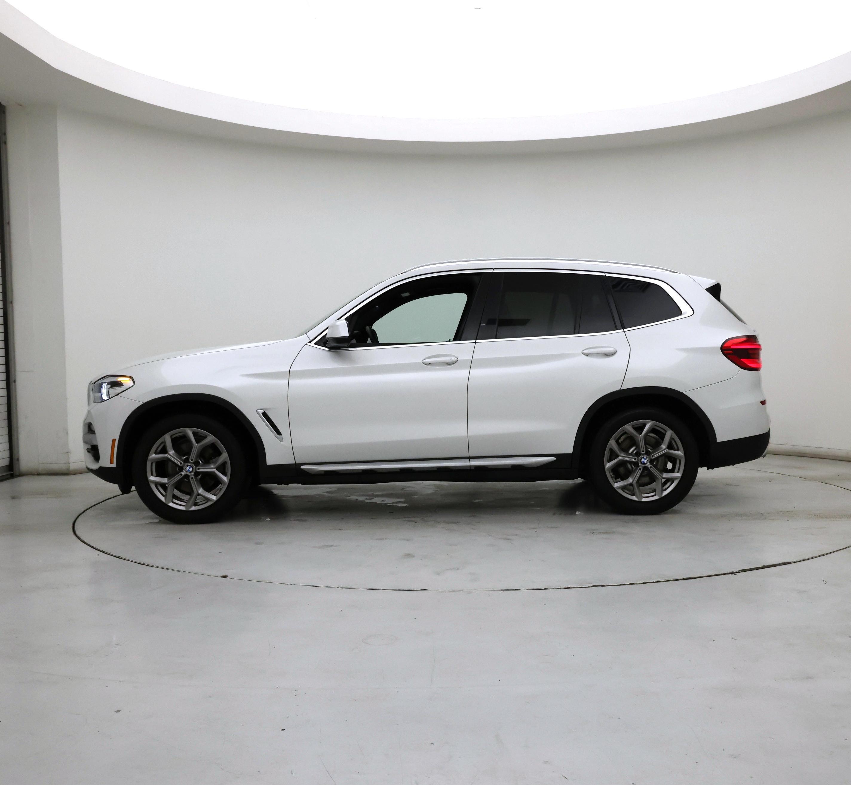 Thumbnail: 2021 BMW X3 - 3