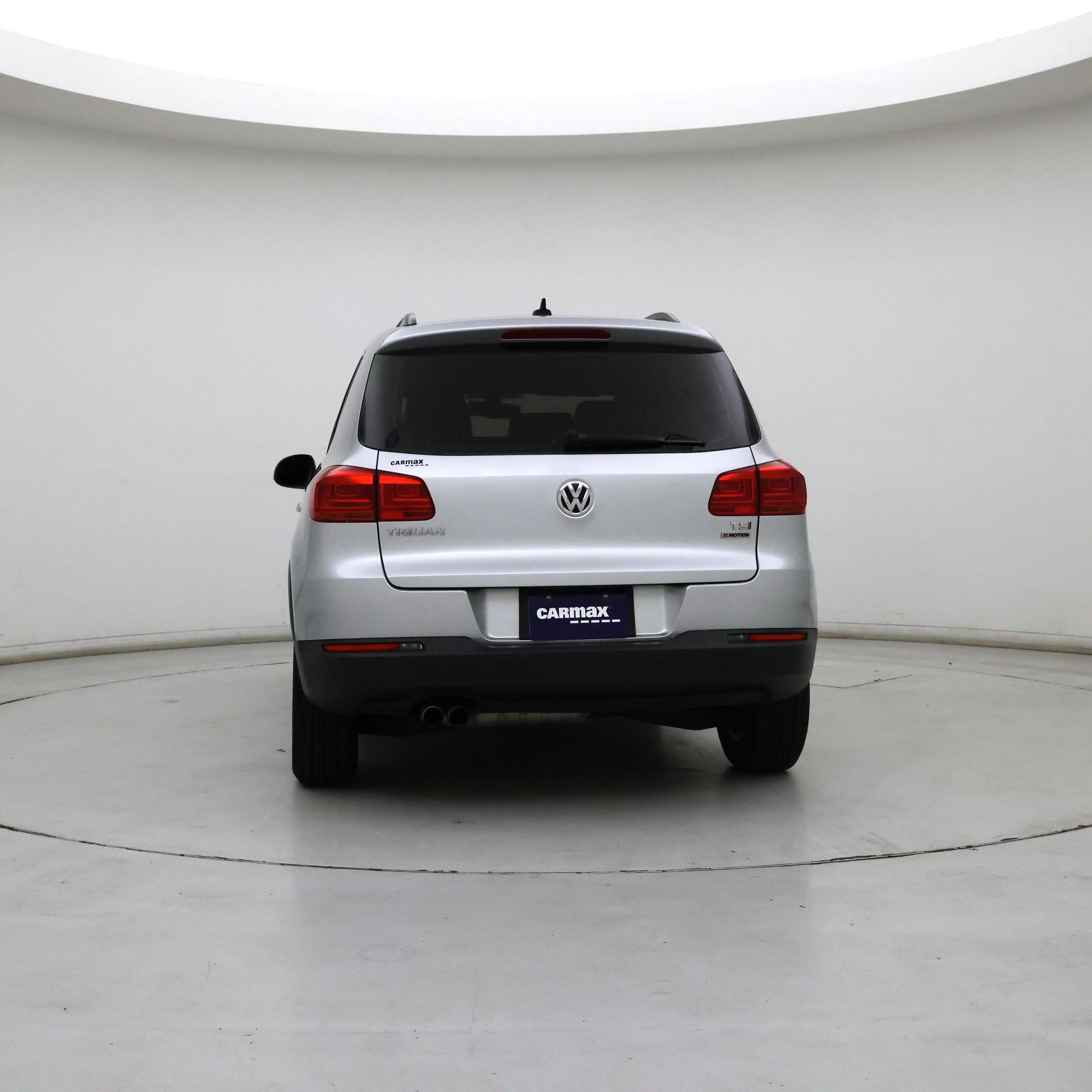 Thumbnail: 2017 Volkswagen Tiguan - 6