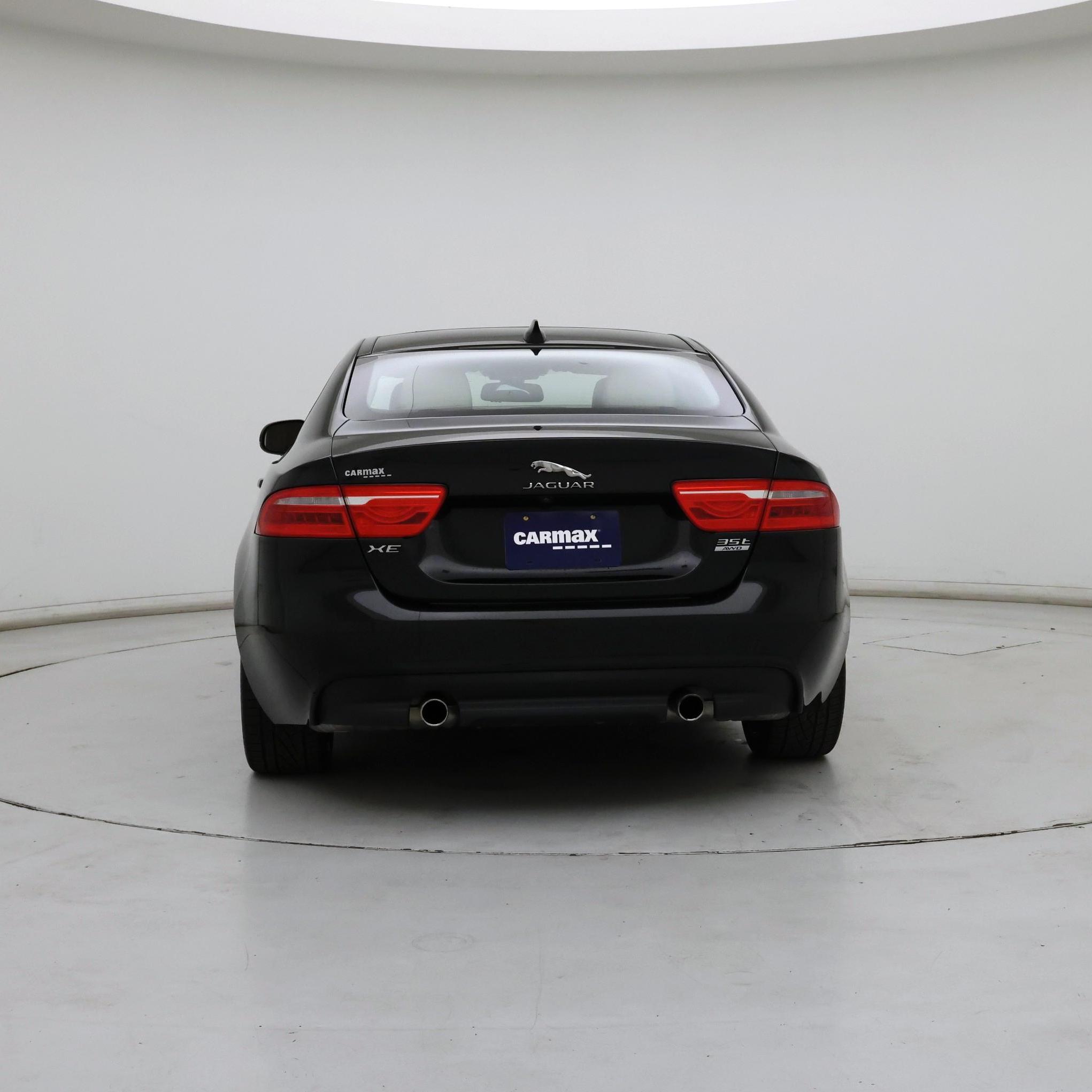 Thumbnail: 2017 Jaguar XE - 6