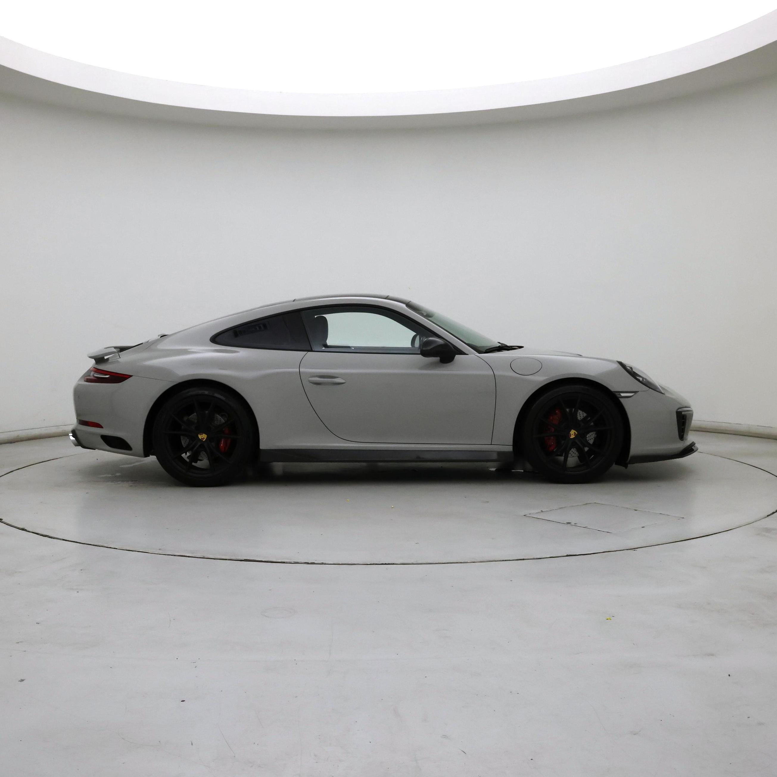Thumbnail: 2018 Porsche 911 - 7