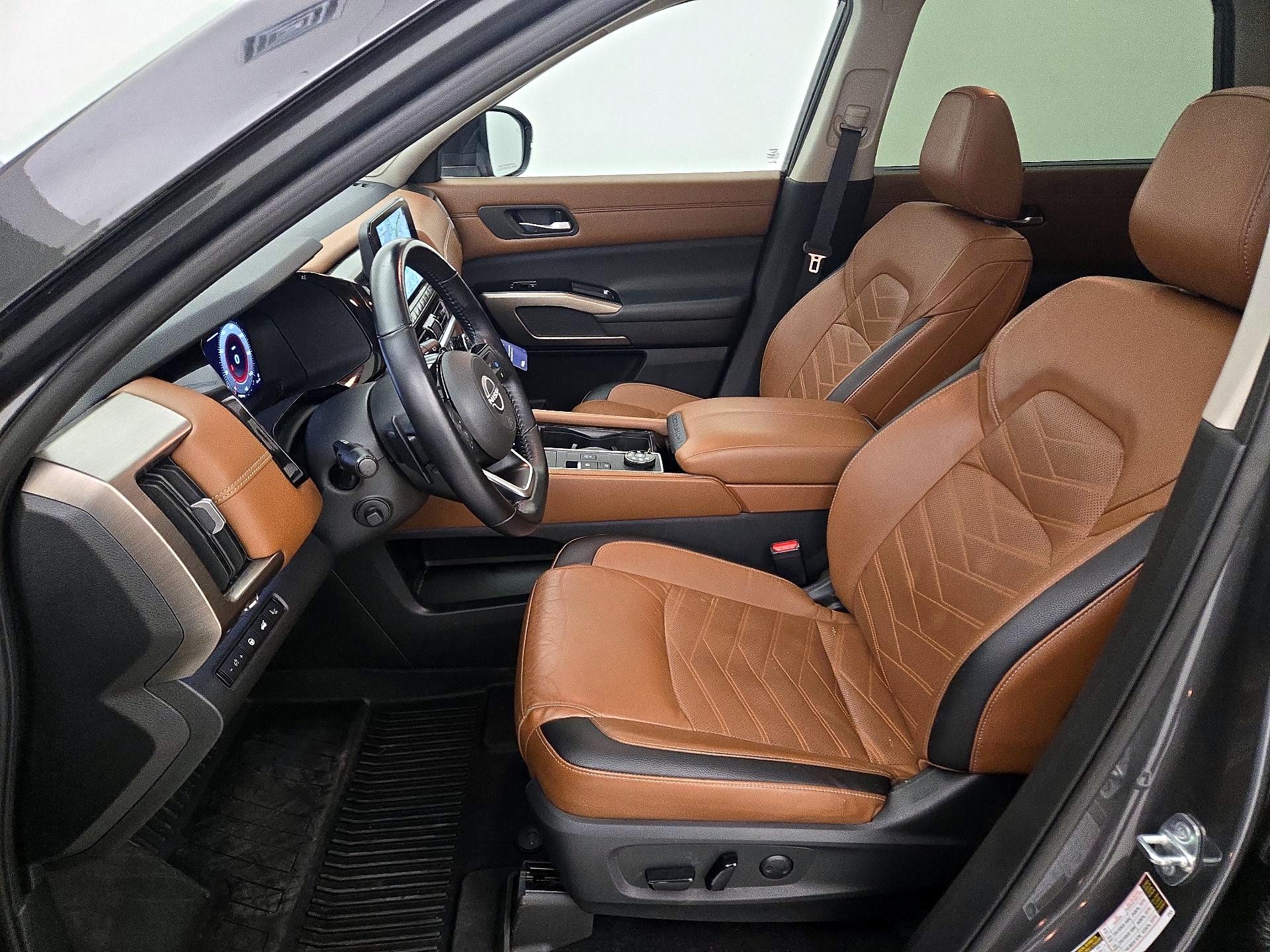 Thumbnail: 2022 Nissan Pathfinder - 11