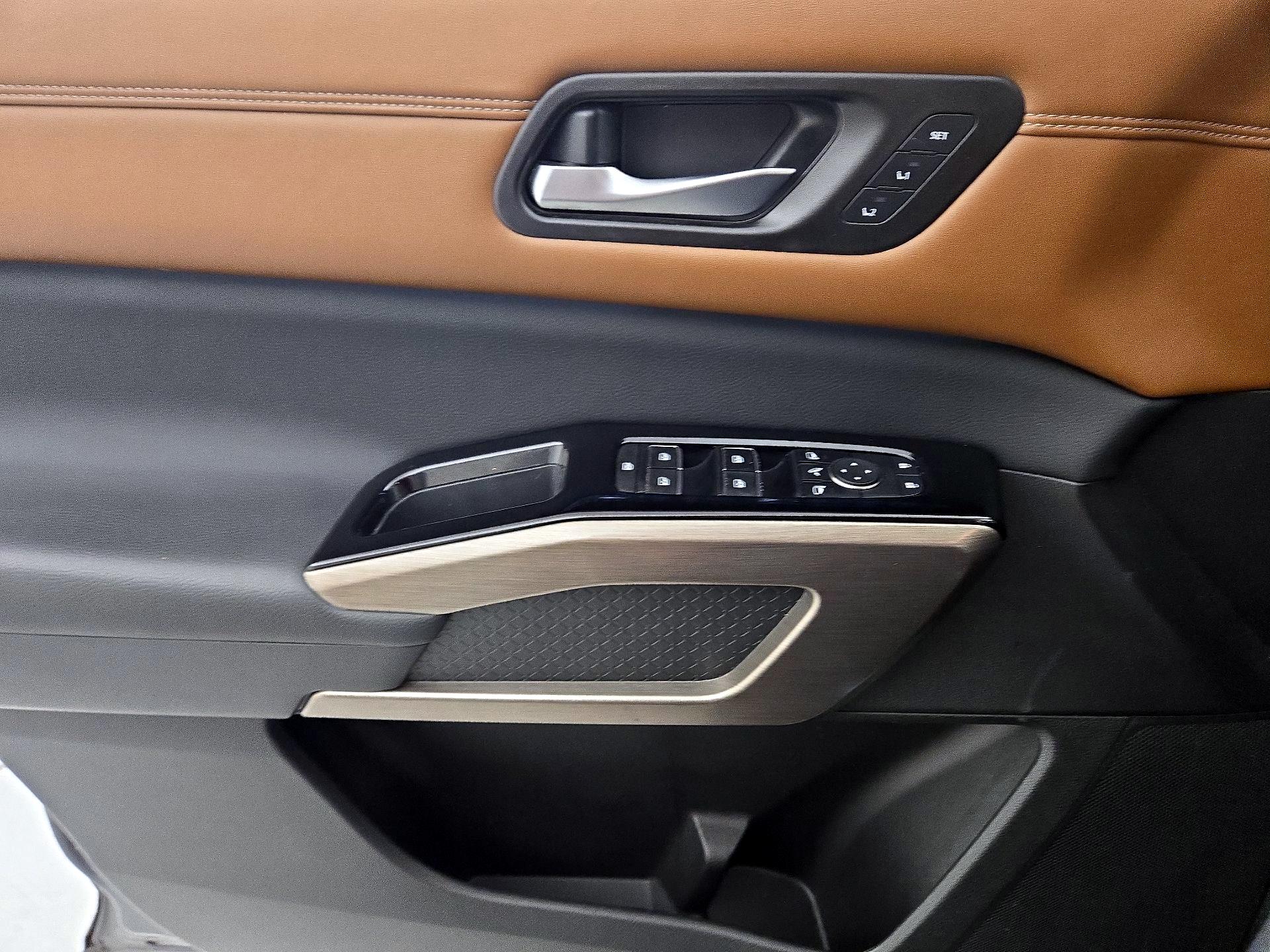 Thumbnail: 2022 Nissan Pathfinder - 12