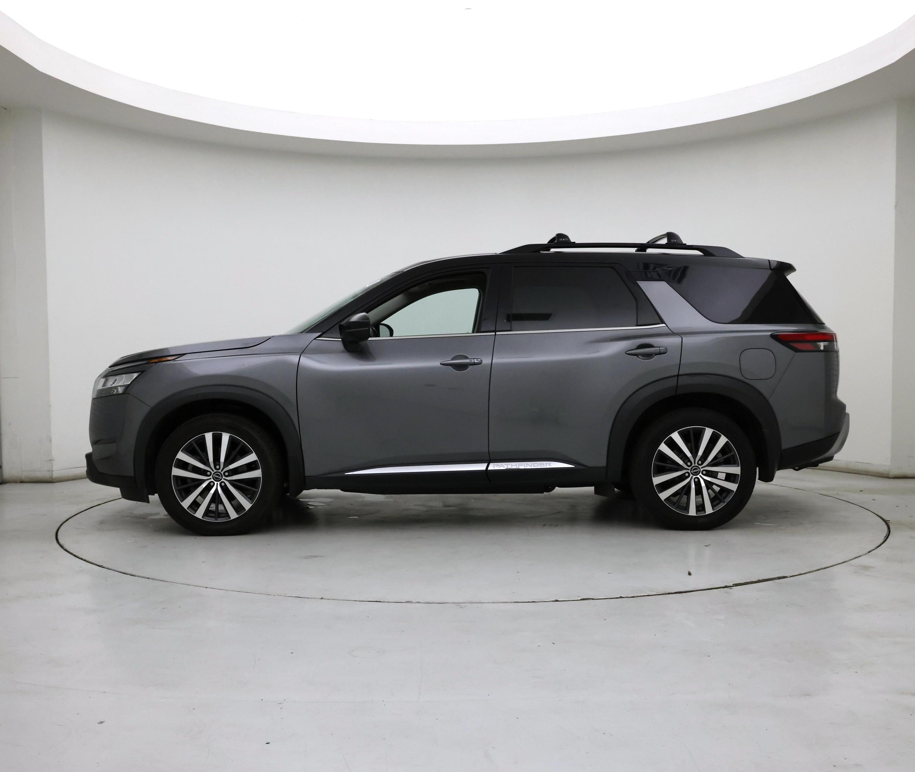 Thumbnail: 2022 Nissan Pathfinder - 3