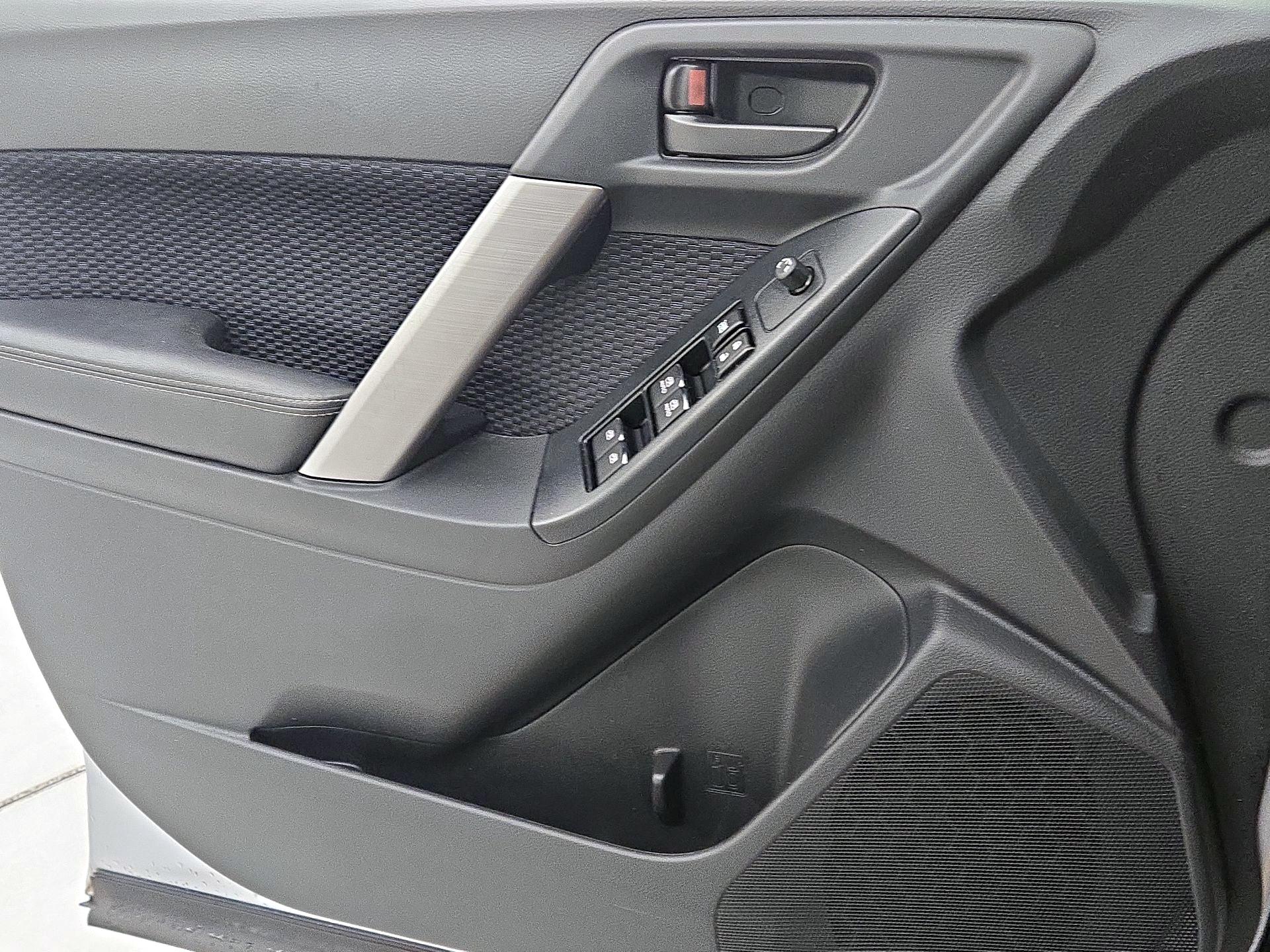 Thumbnail: 2018 Subaru Forester - 12