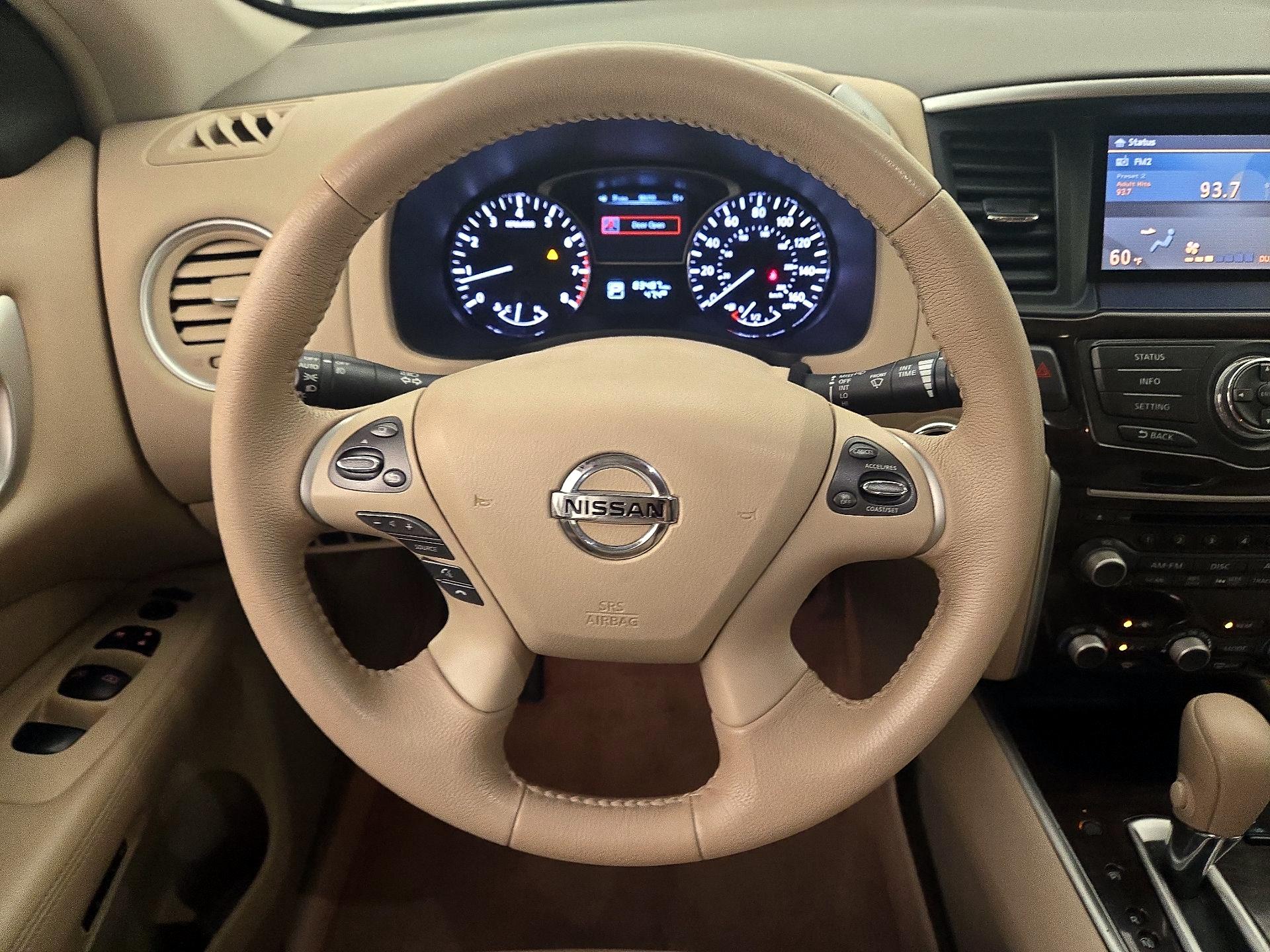 Thumbnail: 2013 Nissan Pathfinder - 10