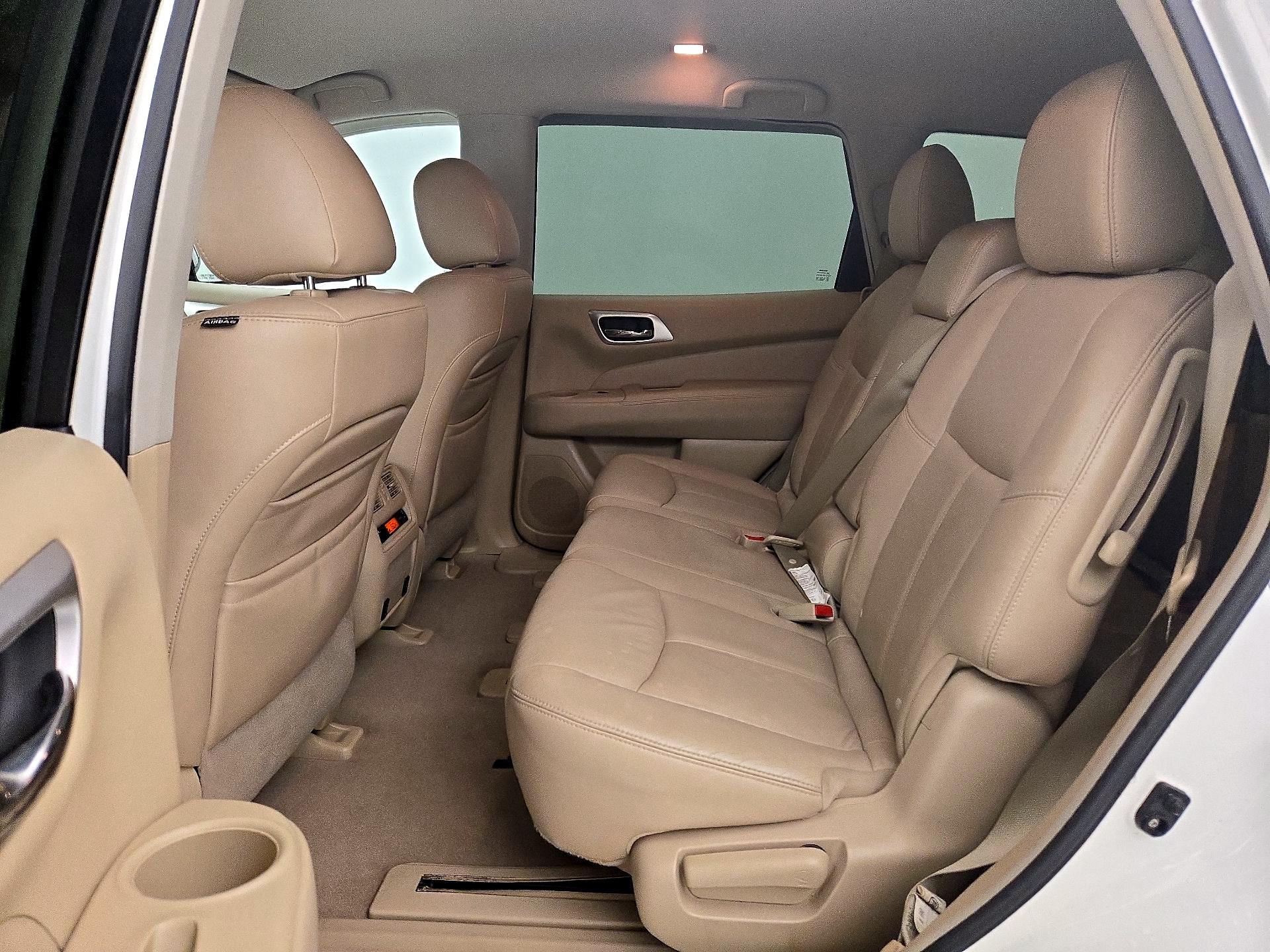 Thumbnail: 2013 Nissan Pathfinder - 18
