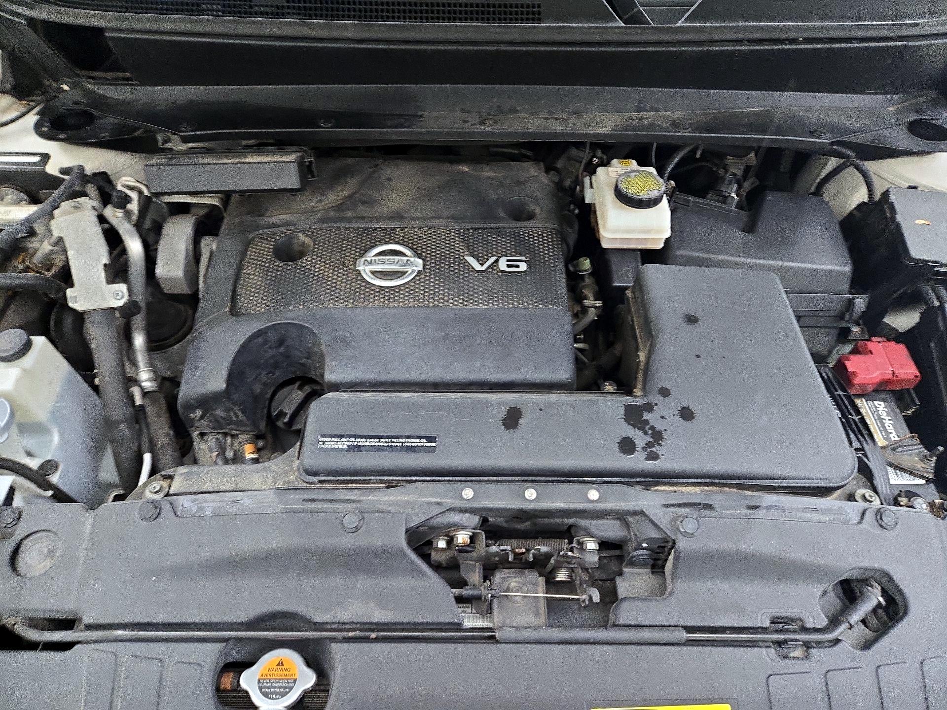 Thumbnail: 2013 Nissan Pathfinder - 20