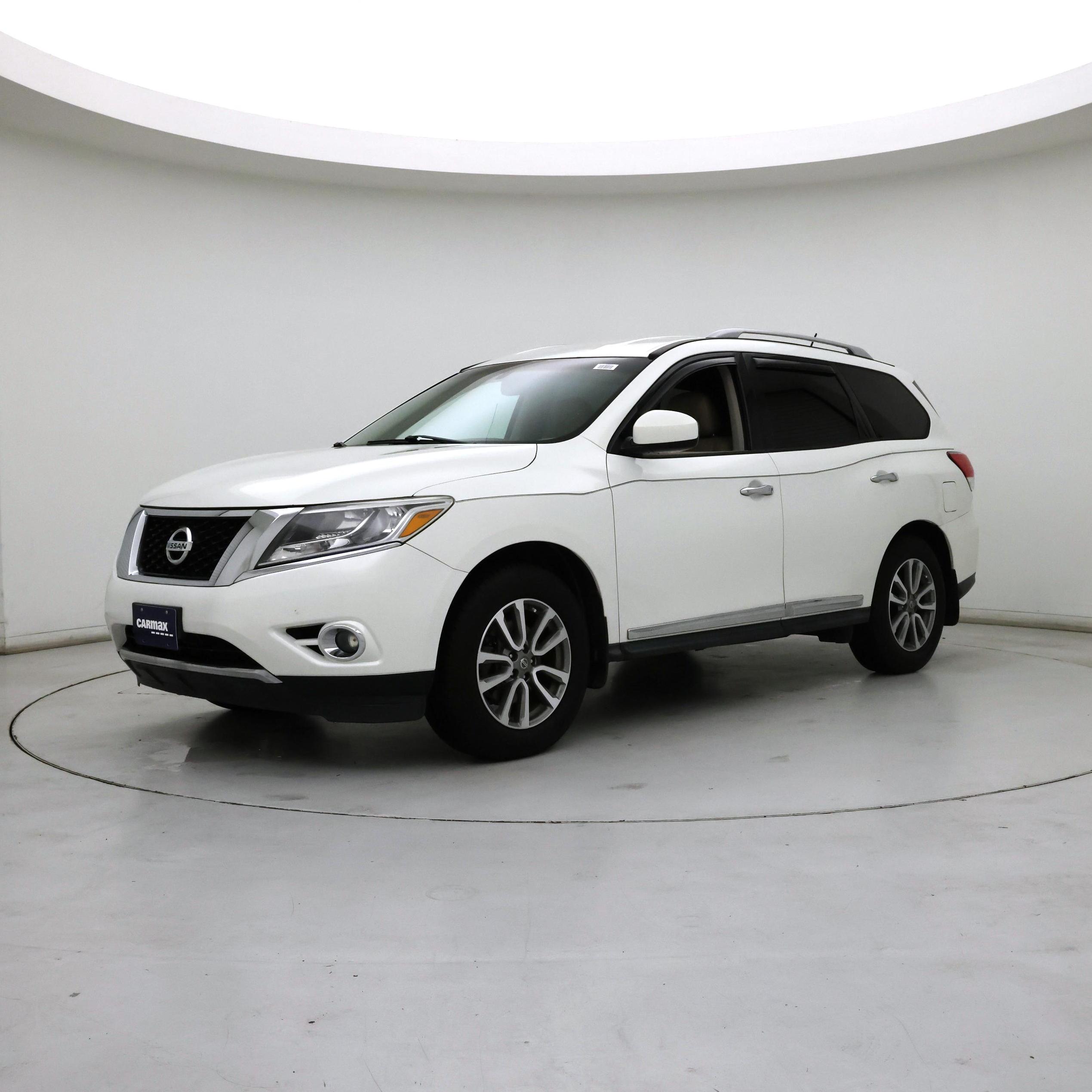 Thumbnail: 2013 Nissan Pathfinder - 4