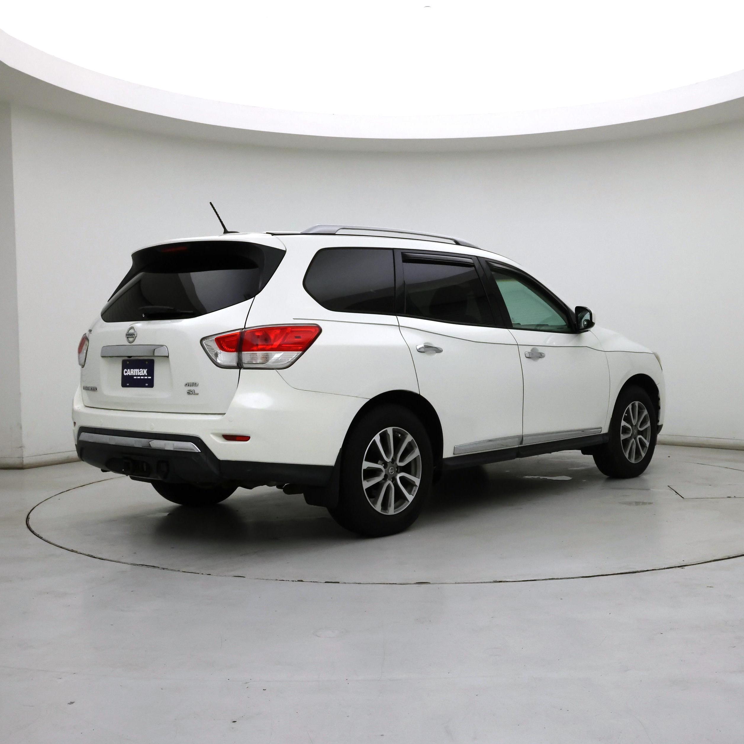 Thumbnail: 2013 Nissan Pathfinder - 8