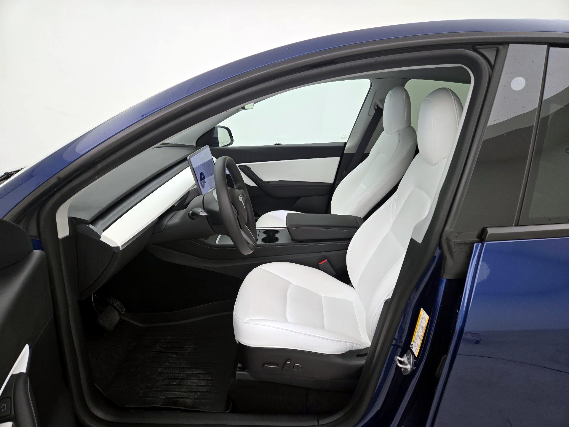 Thumbnail: 2022 Tesla Model Y - 11
