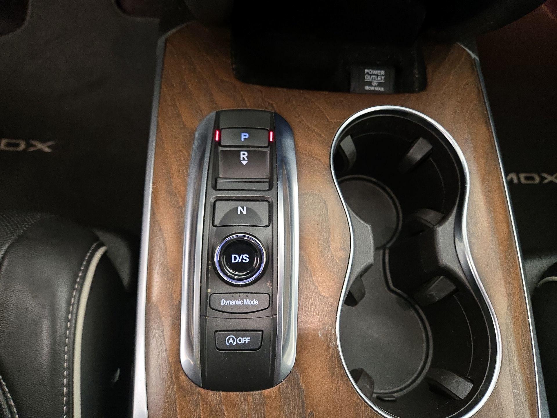 Thumbnail: 2019 Acura MDX - 18