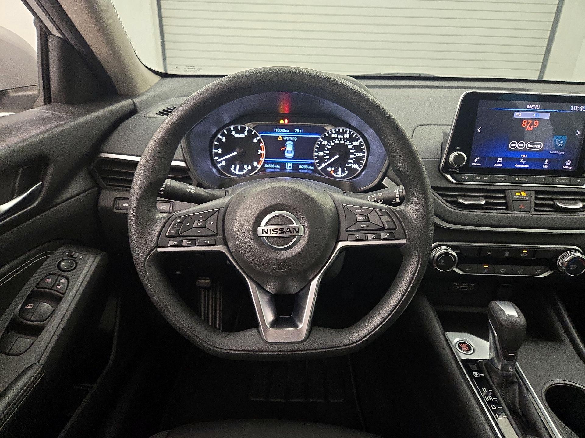 Thumbnail: 2020 Nissan Altima - 10
