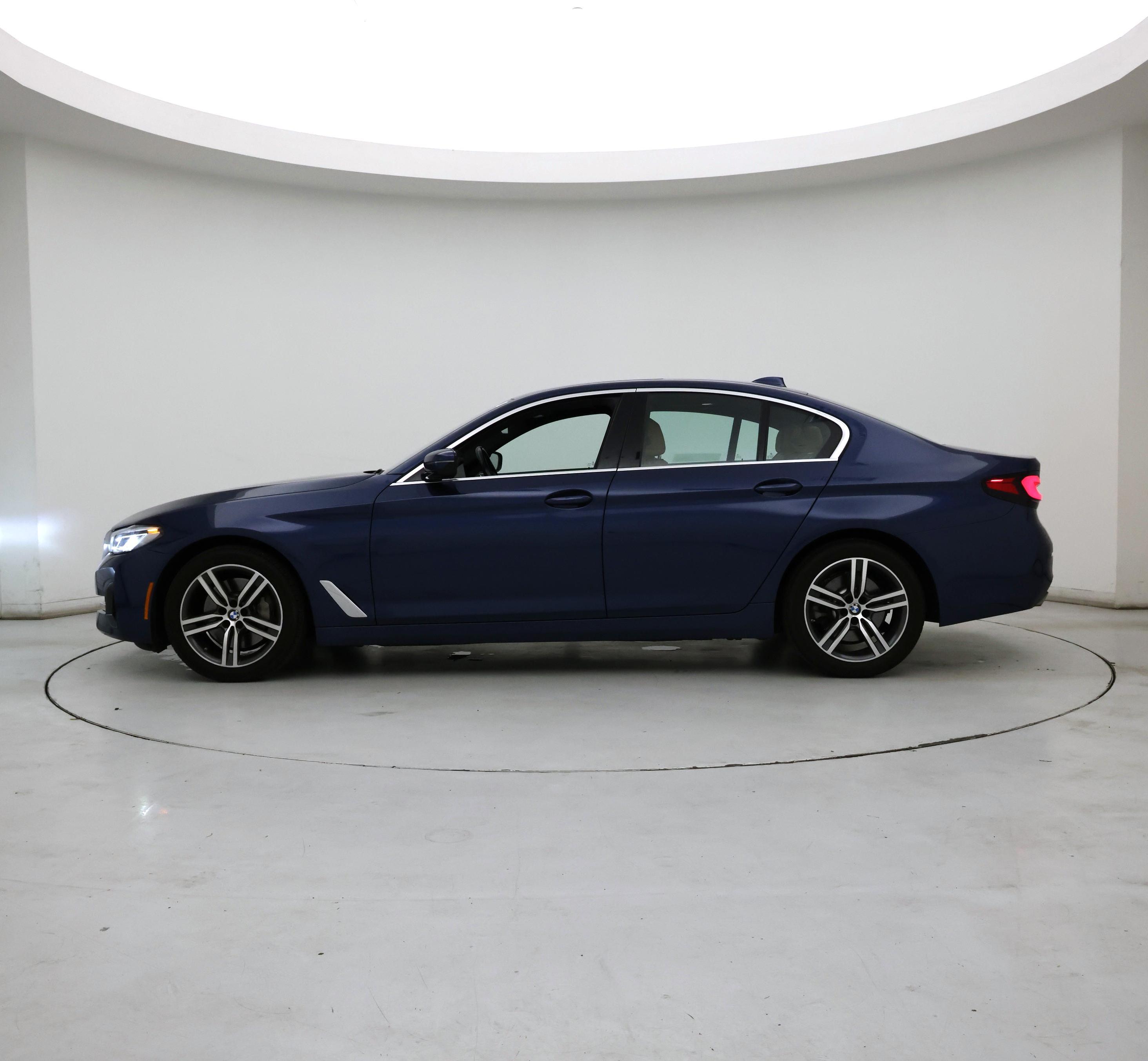 Thumbnail: 2021 BMW 5 Series - 3