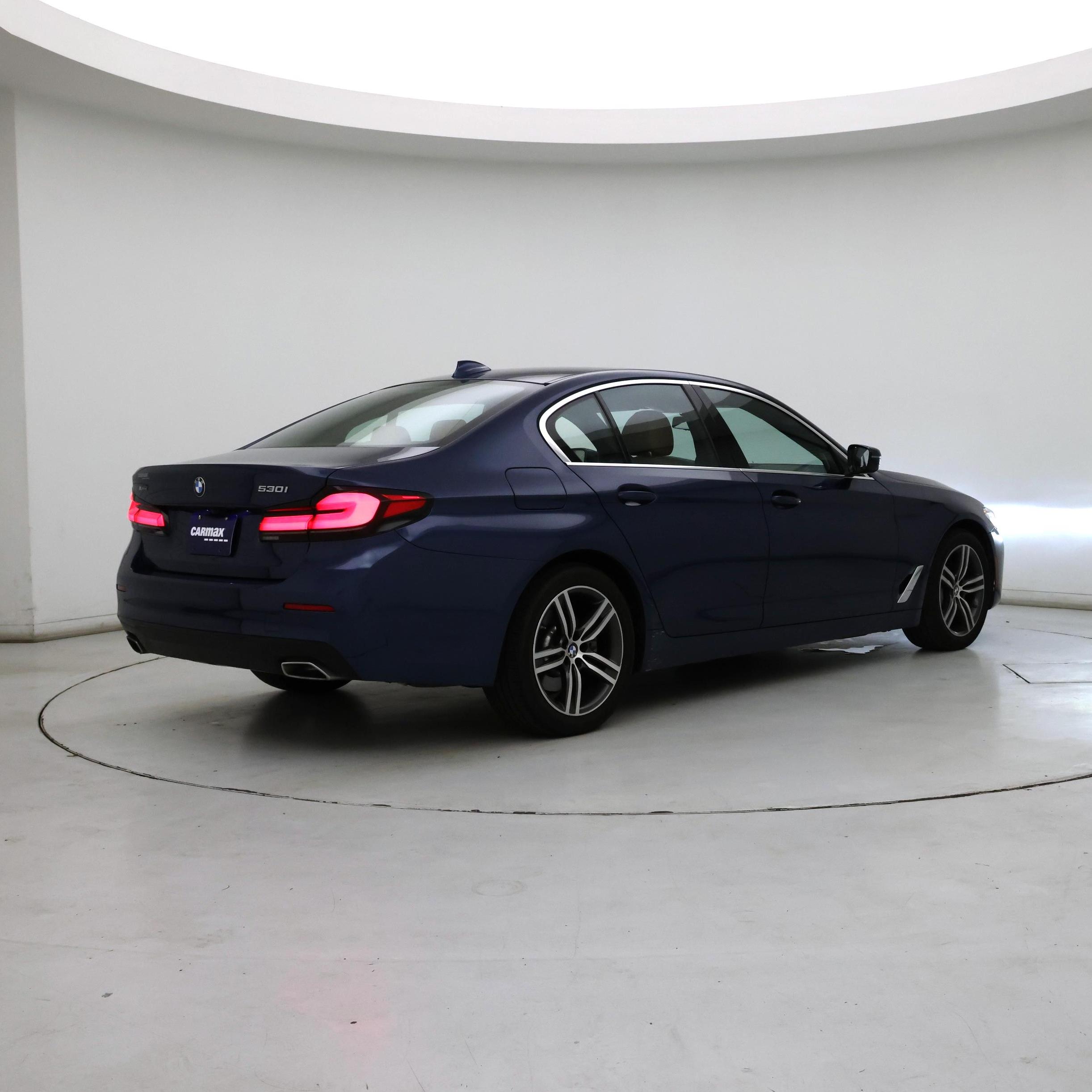 Thumbnail: 2021 BMW 5 Series - 8