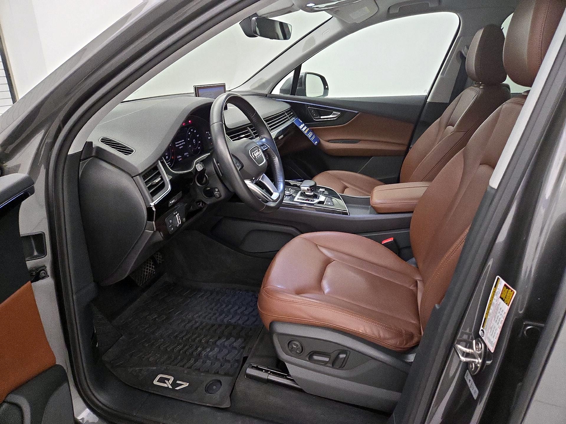 Thumbnail: 2019 Audi Q7 - 11