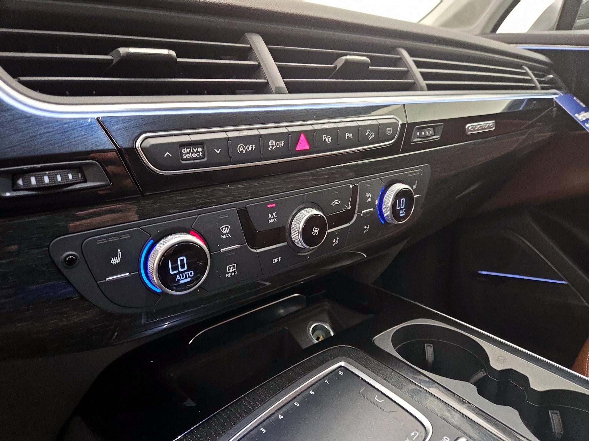 Thumbnail: 2019 Audi Q7 - 17